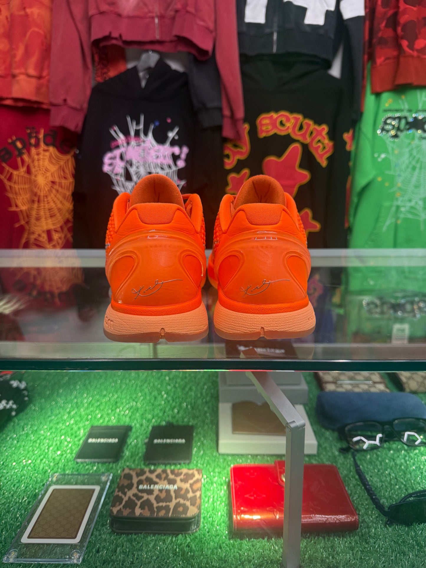 KOBE 6 PROTO ORANGE (PRE-OWNED W/ BOX)