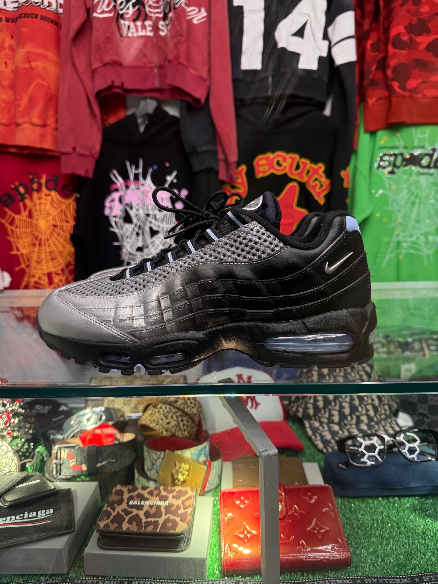 AIR MAX 95 BIG BUBBLE PALACE (PRE-OWNED W/ BOX)