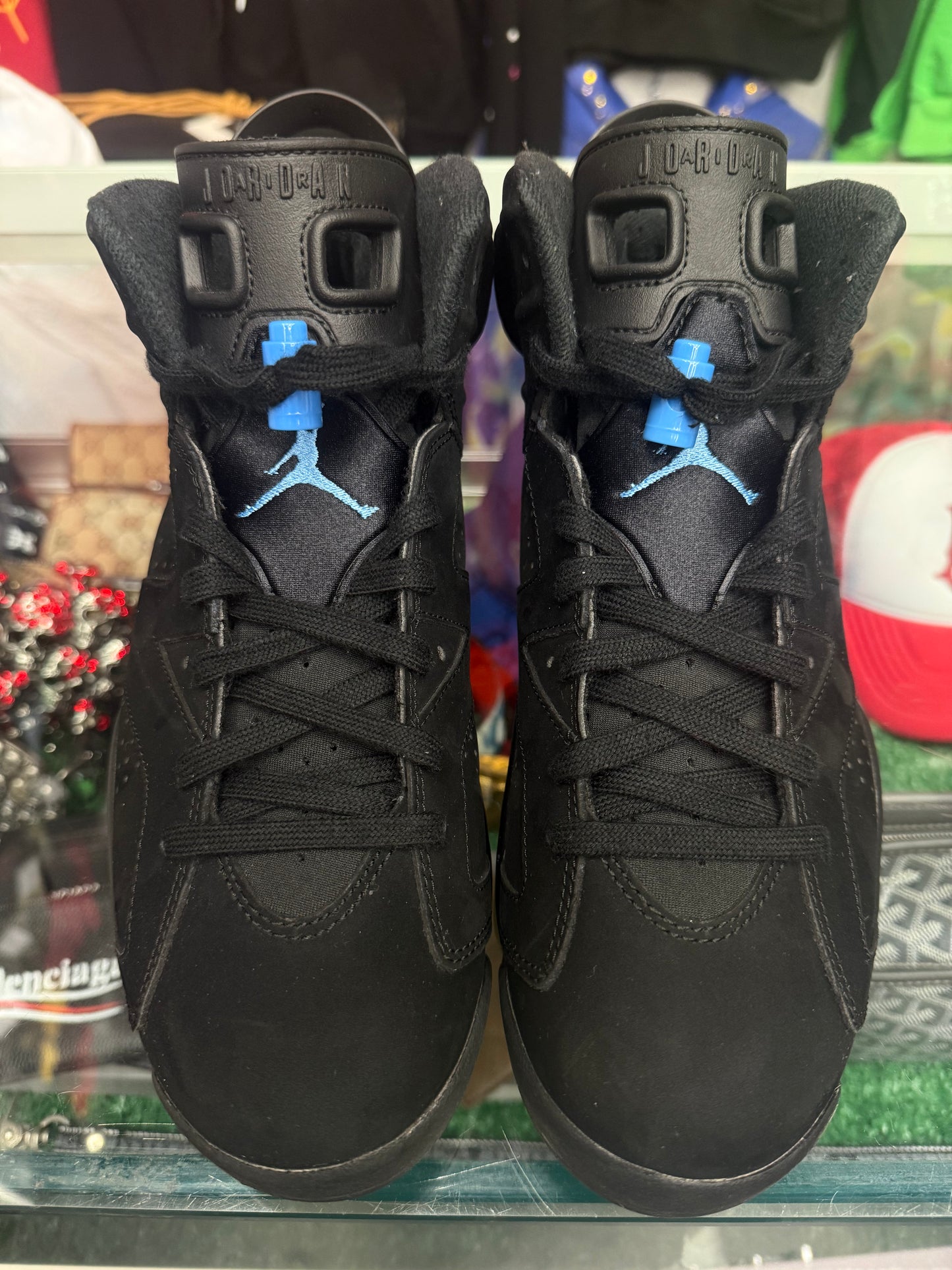 JORDAN RETRO 4 UNC (PRE-OWNED W/ BOX)