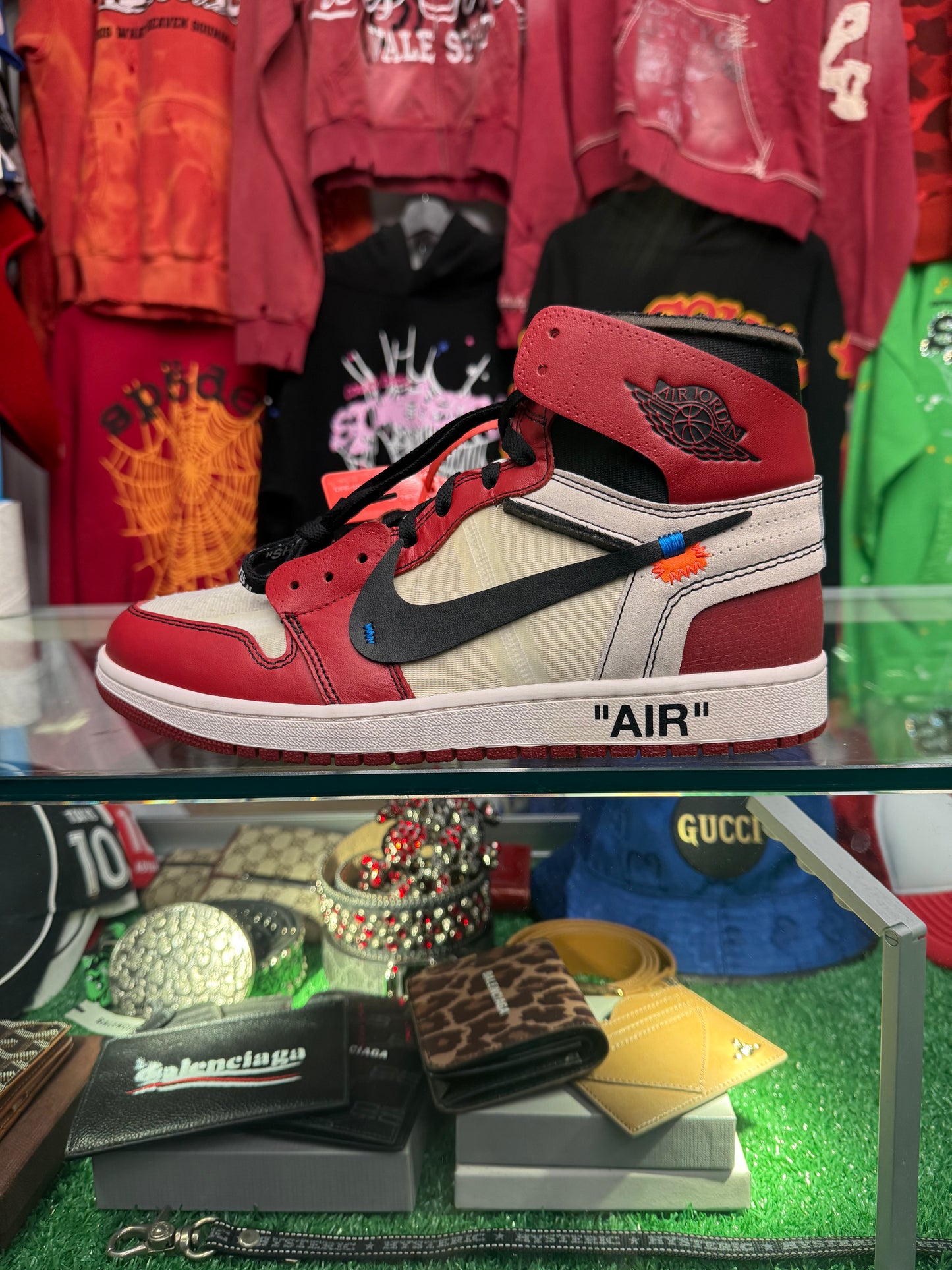 JORDAN 1 HIGH OFFWHITE CHICAGO (BRAND NEW)