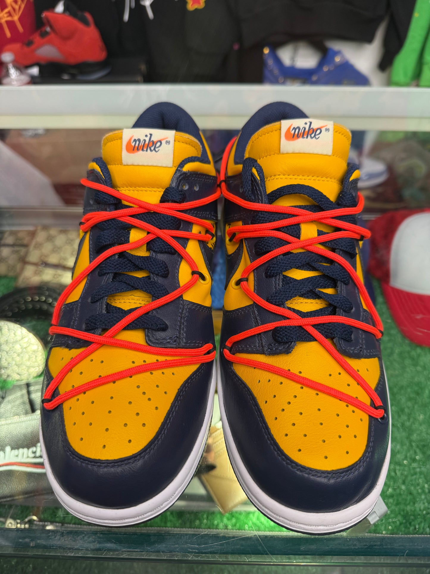 DUNK LOW OFF-WHITE UNIVERSITY GOLD (VNDS W/ BOX)