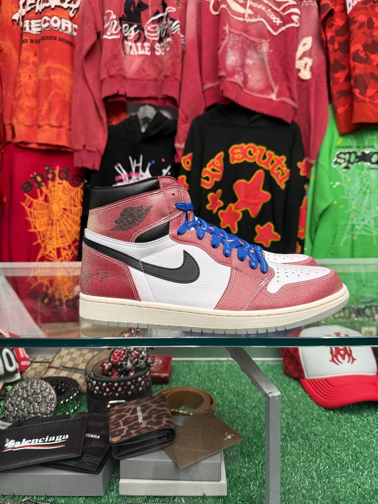 JORDAN 1 HIGH TROPHY ROOM (BRAND NEW)