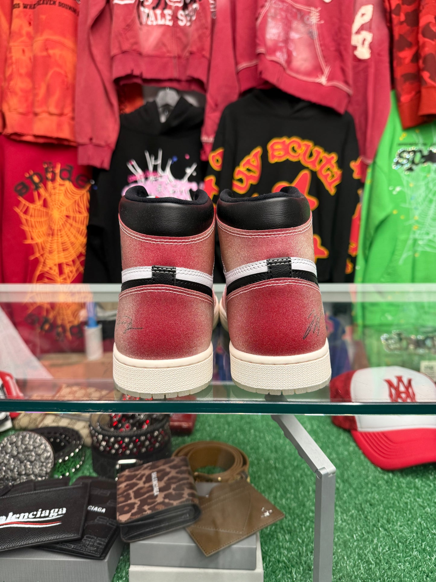 JORDAN 1 HIGH TROPHY ROOM (BRAND NEW)