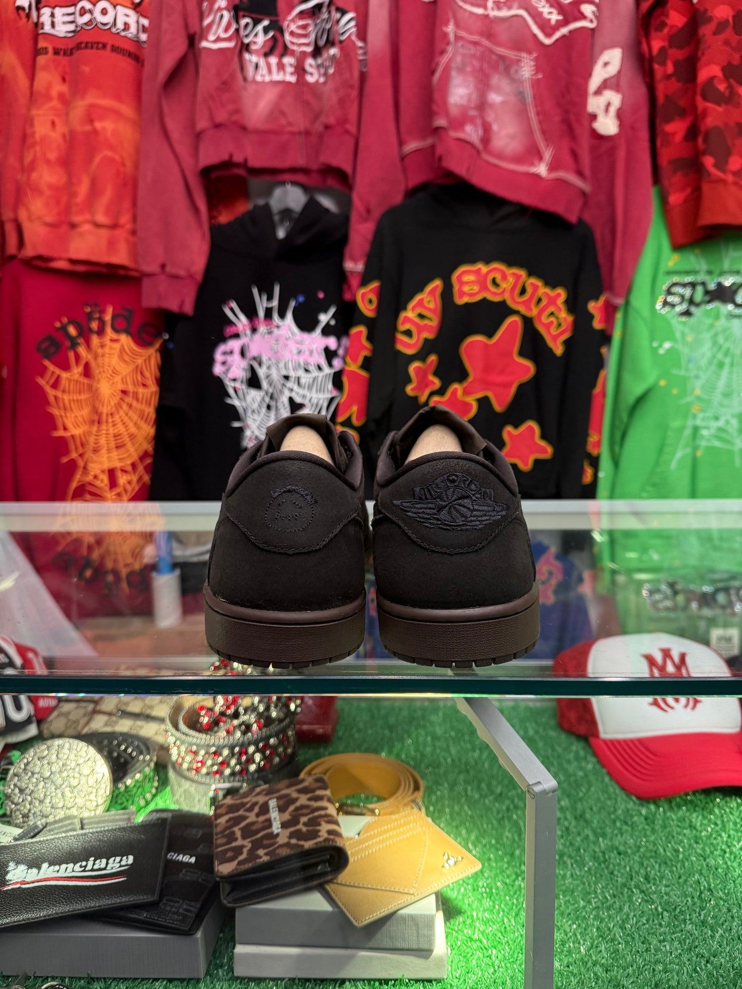 JORDAN 1 LOW TRAVIS SCOTT VELVET BROWN (BRAND NEW)