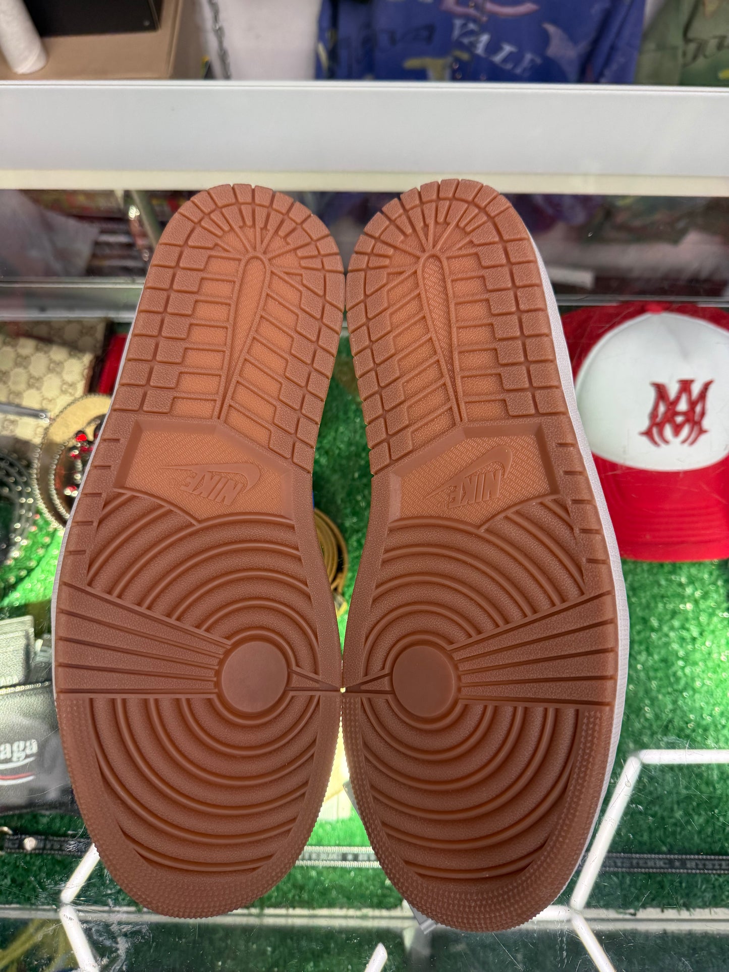 JORDAN 1 LOW CANARY (BRAND NEW)