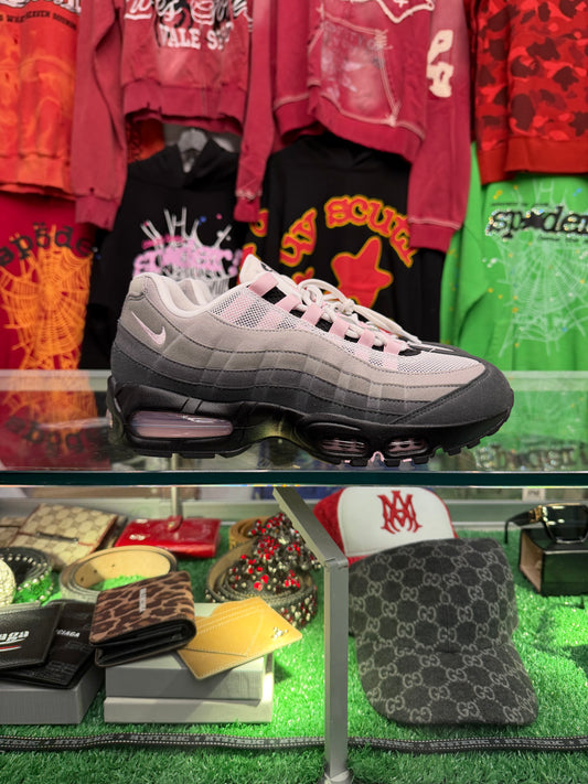 AIRMAX 95 BIG BUBBLE PINK FOAM (PRE-OWNED W/ BOX)