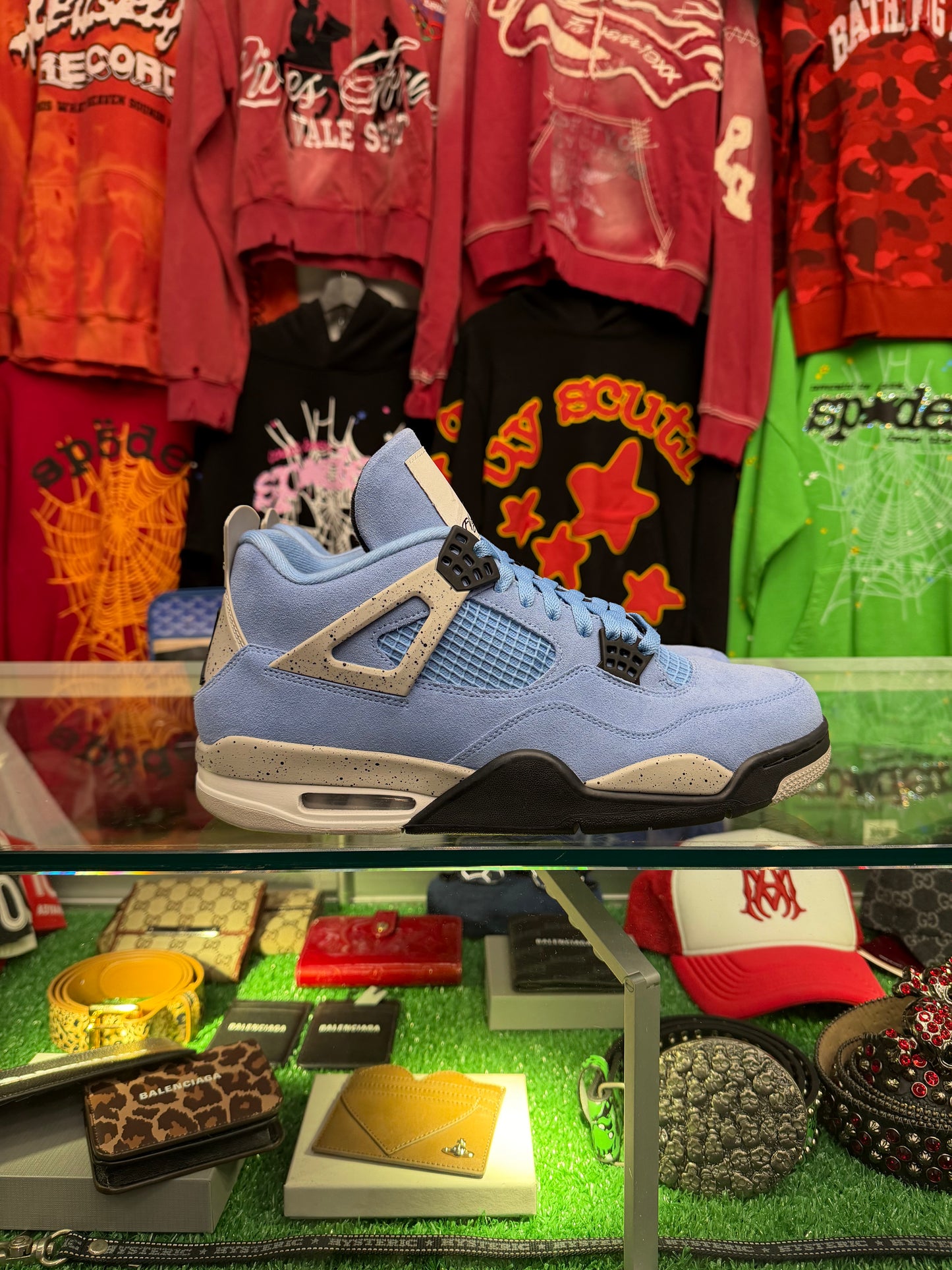 JORDAN 4 UNC (PRE-OWNED W/ BOX)