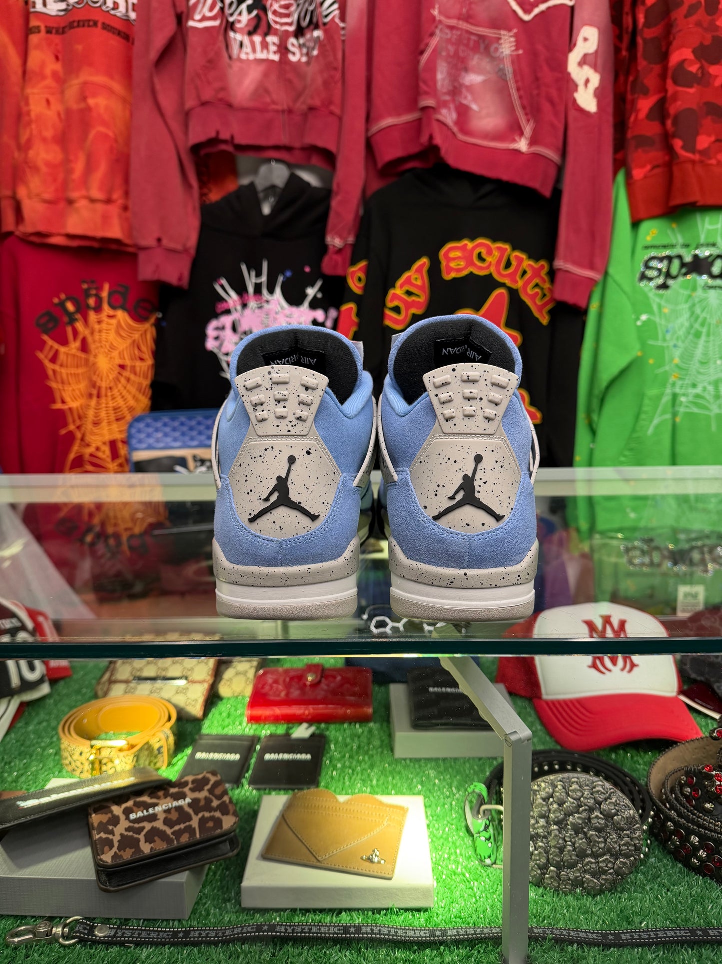 JORDAN 4 UNC (PRE-OWNED W/ BOX)