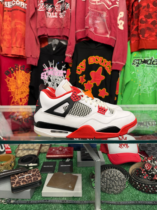 JORDAN 4 FIRE RED (PRE-OWNED W/ BOX)