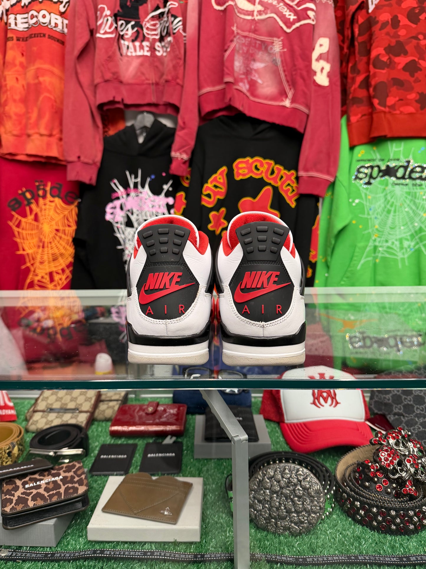 JORDAN 4 FIRE RED (PRE-OWNED W/ BOX)