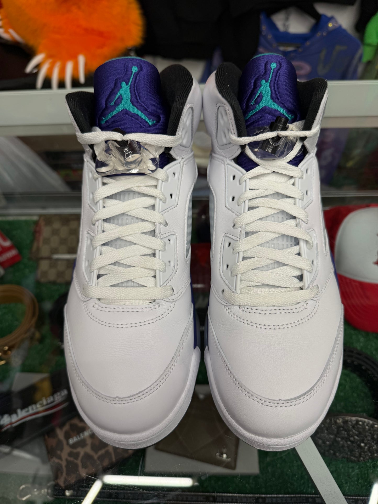 JORDAN 5 GRAPE (PRE-OWNED W/ BOX)