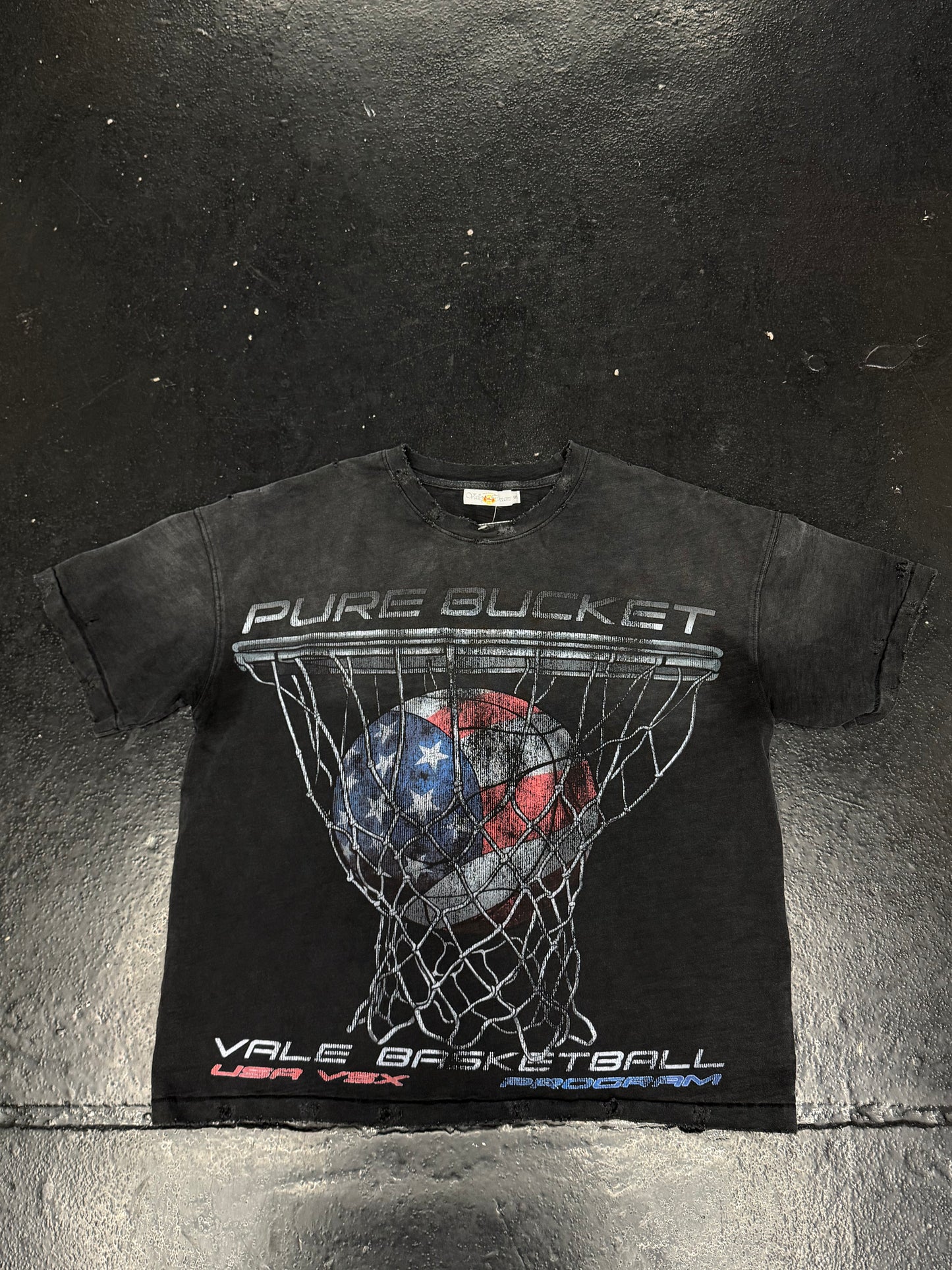 VALE FOREVER PURE BUCKET          T-SHIRT (PRE-OWNED)