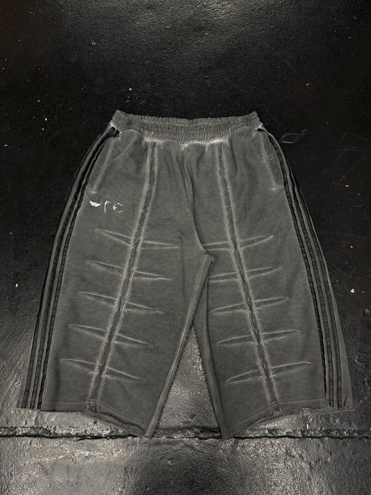 THUG CLUB X ADIDAS ORIGINAL SWEAT SHORTS (PRE-OWNED)