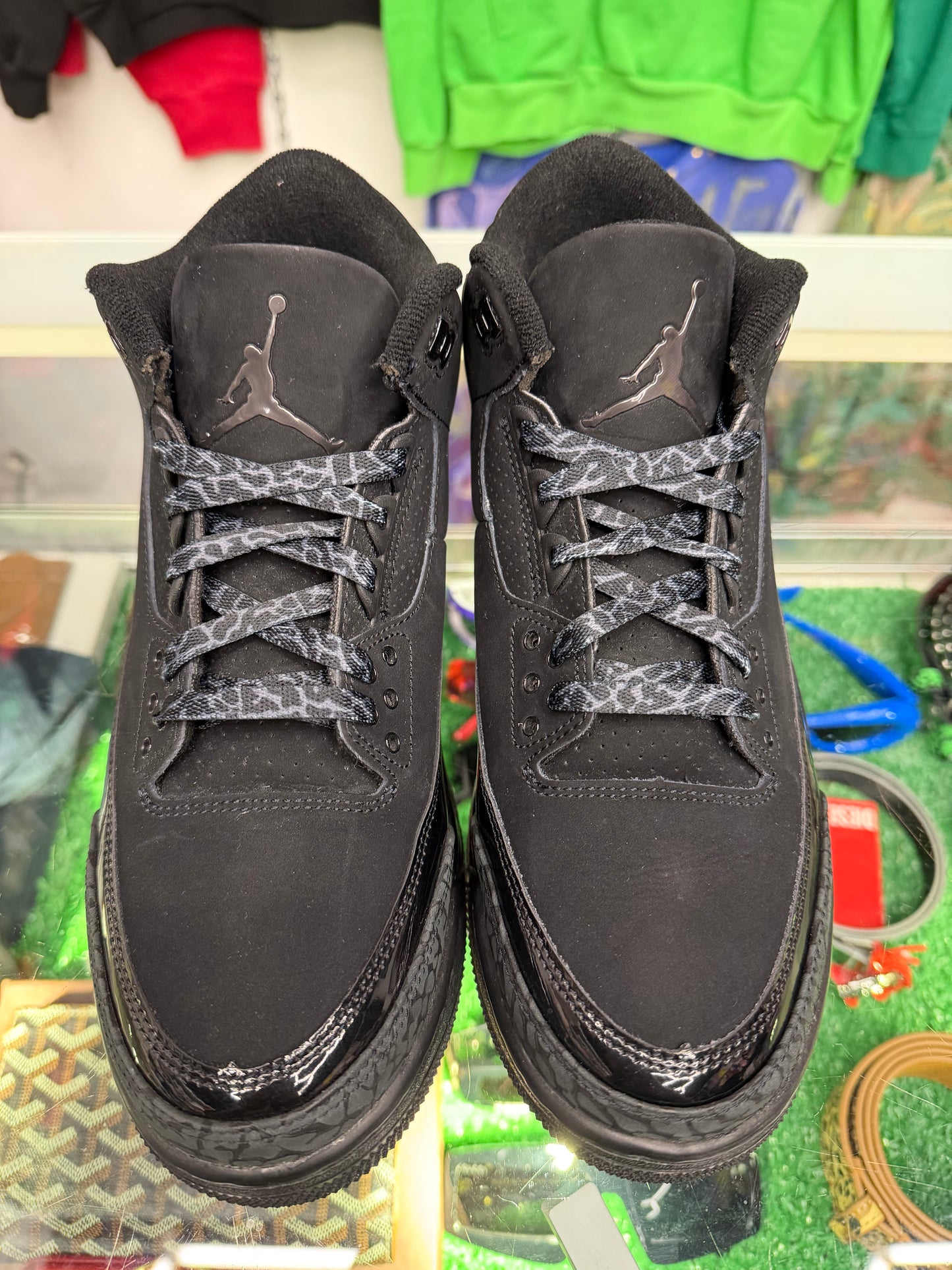 JORDAN 3 BLACK CAT (PRE-OWNED W/ BOX)