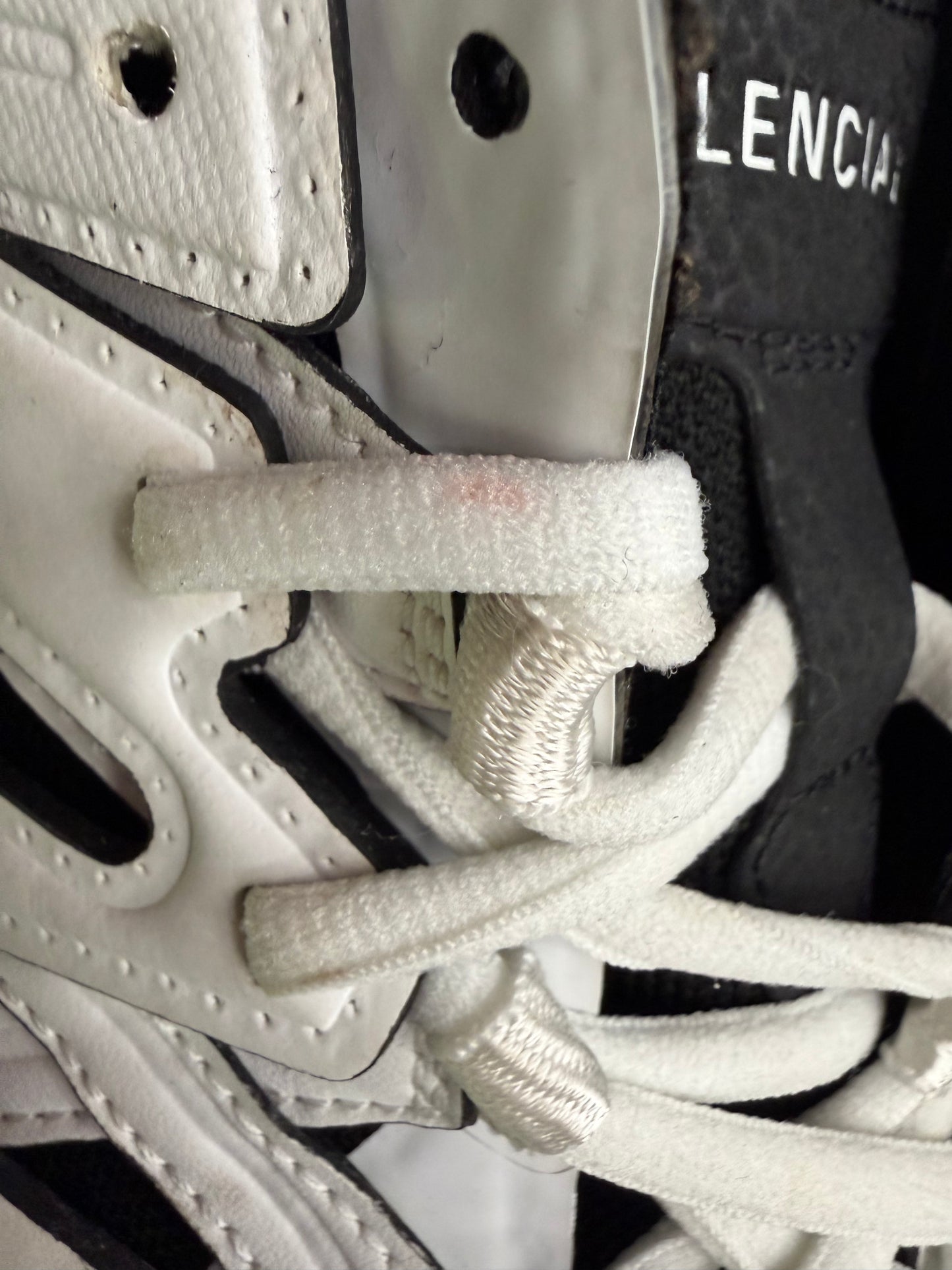 BALENCIAGA TRACK SNEAKER (PRE-OWNED W/ BOX)