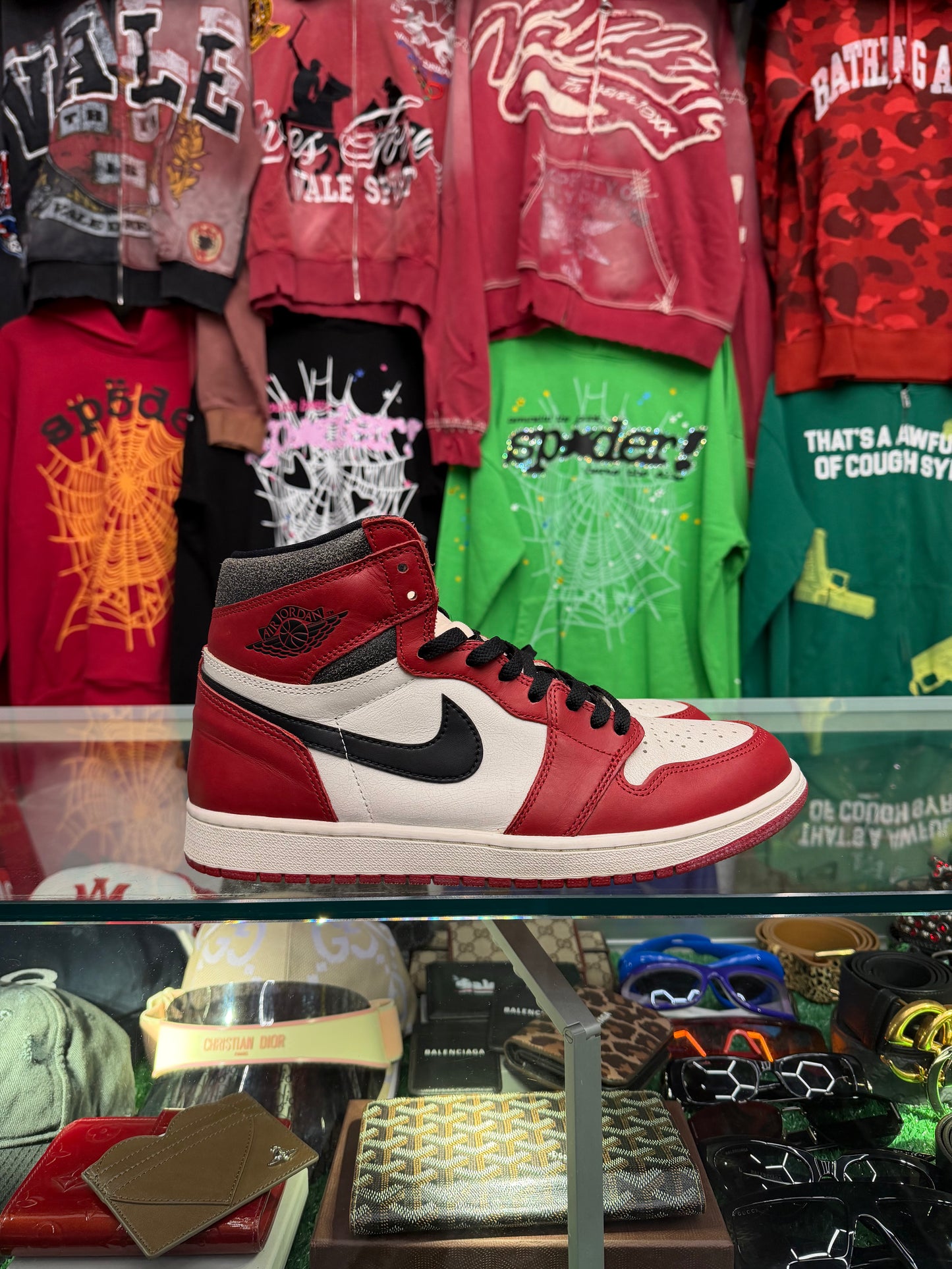JORDAN 1 LOST AND FOUND (PRE-OWNED W/ BOX)