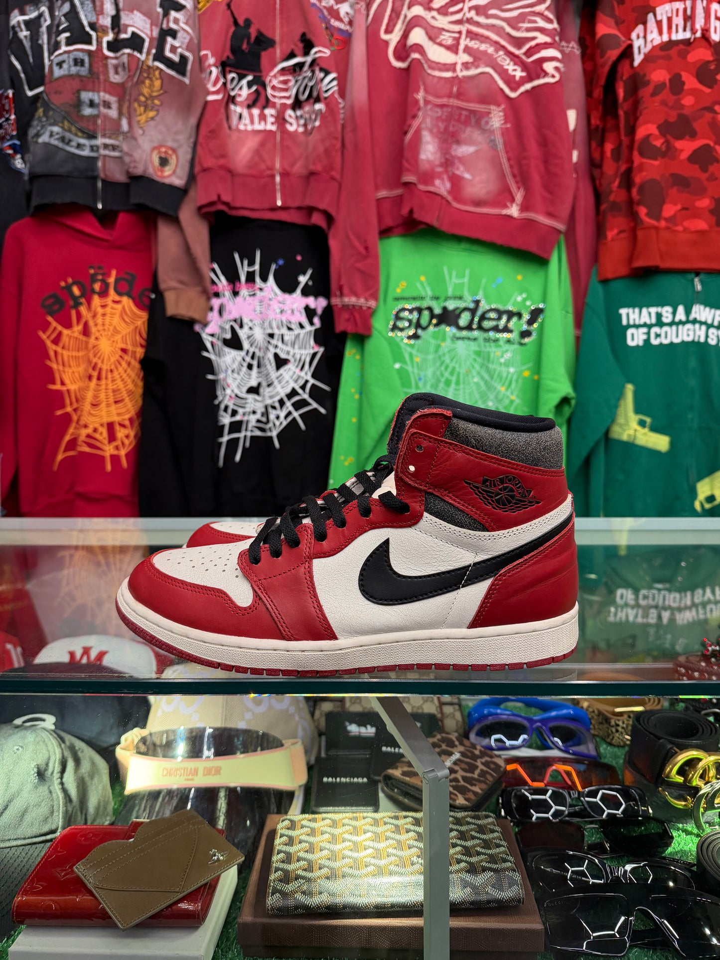 JORDAN 1 LOST AND FOUND (PRE-OWNED W/ BOX)