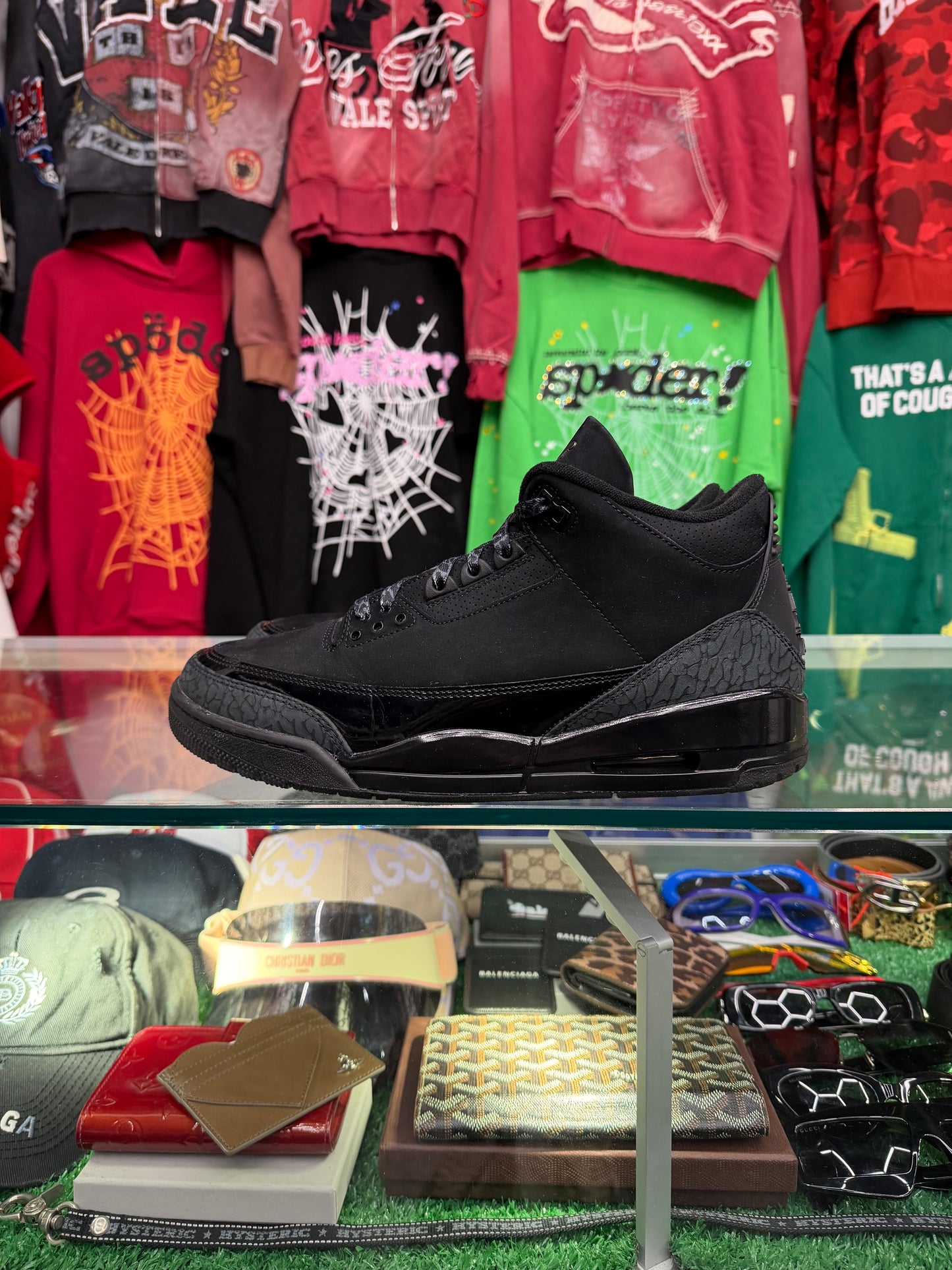 JORDAN 3 BLACK CAT (PRE-OWNED W/ BOX)