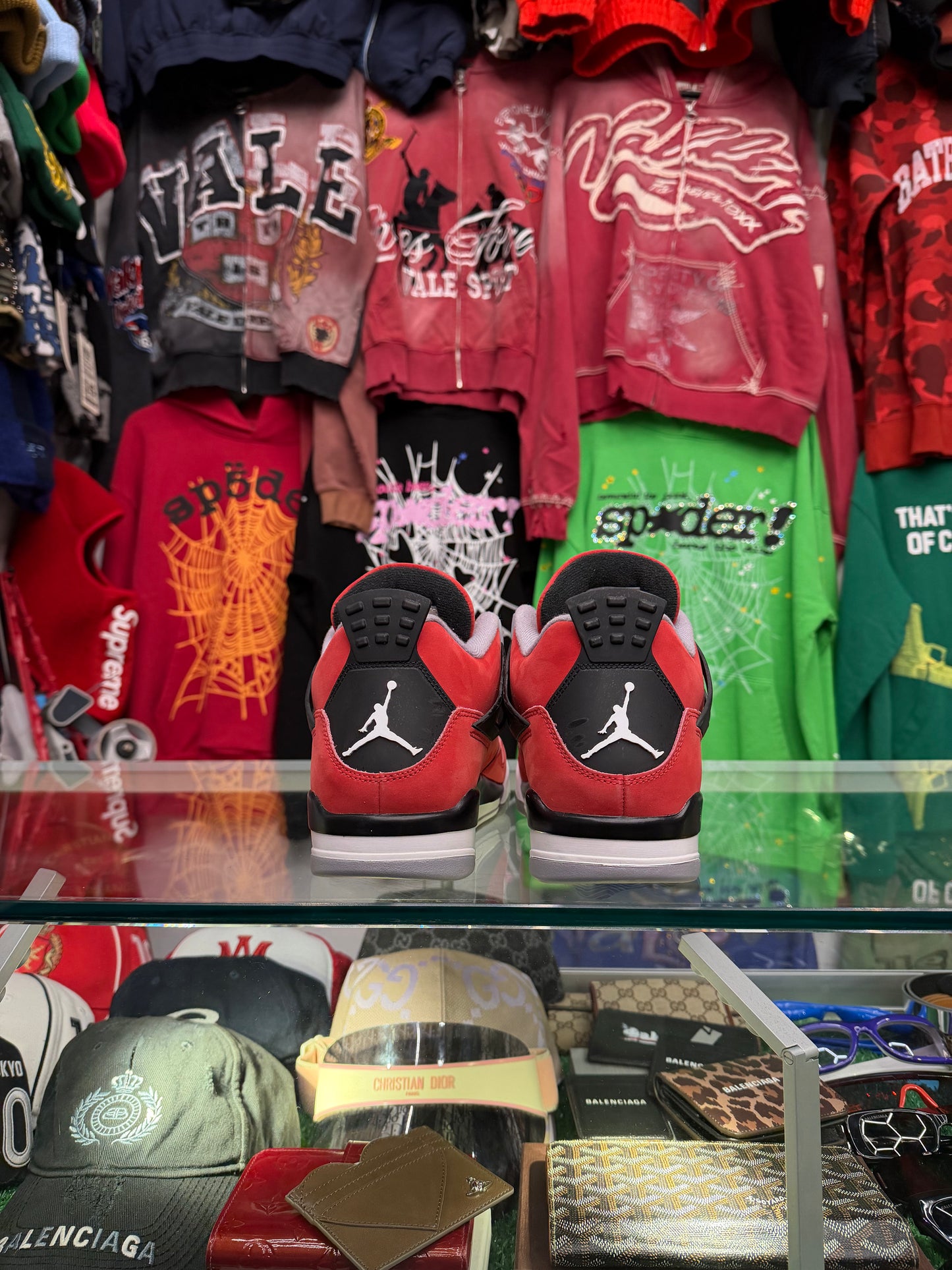 JORDAN 4 TORO BRAVO (PRE-OWNED W/ BOX)
