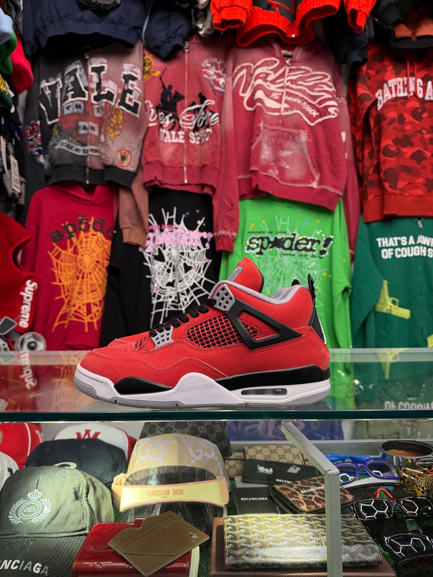 JORDAN 4 TORO BRAVO (PRE-OWNED W/ BOX)