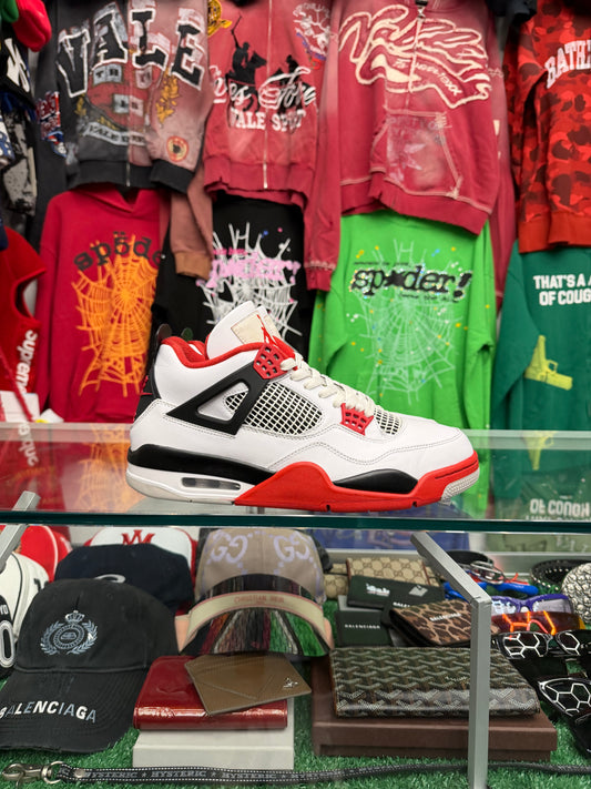 JORDAN 4 FIRE RED (PRE-OWNED W/ BOX)