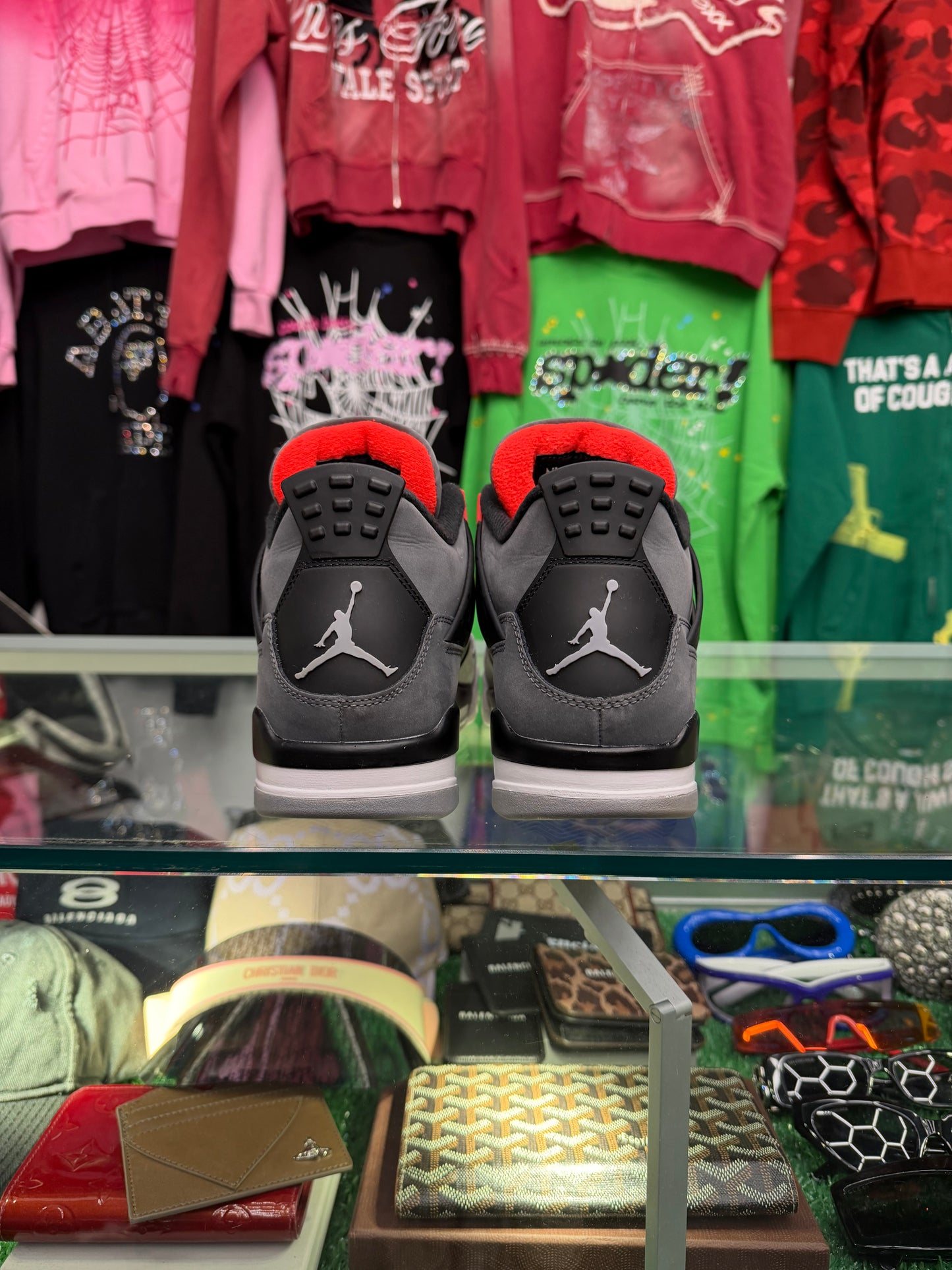 JORDAN 4 INFRARED (PRE-OWNED W/ BOX)