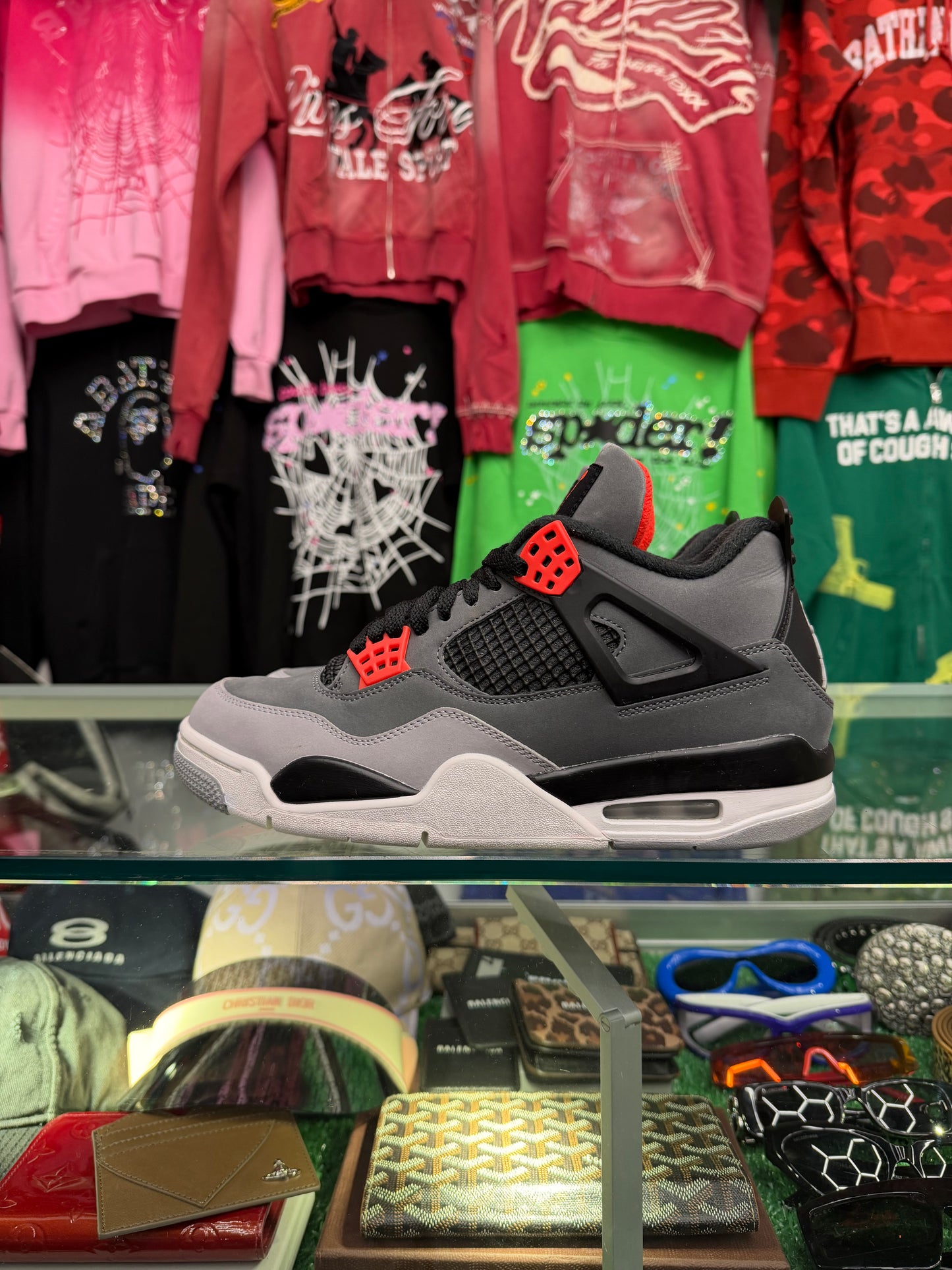 JORDAN 4 INFRARED (PRE-OWNED W/ BOX)