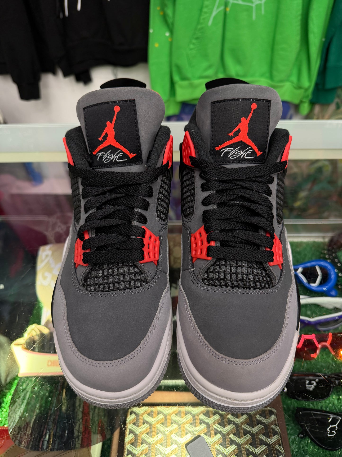 JORDAN 4 INFRARED (PRE-OWNED W/ BOX)