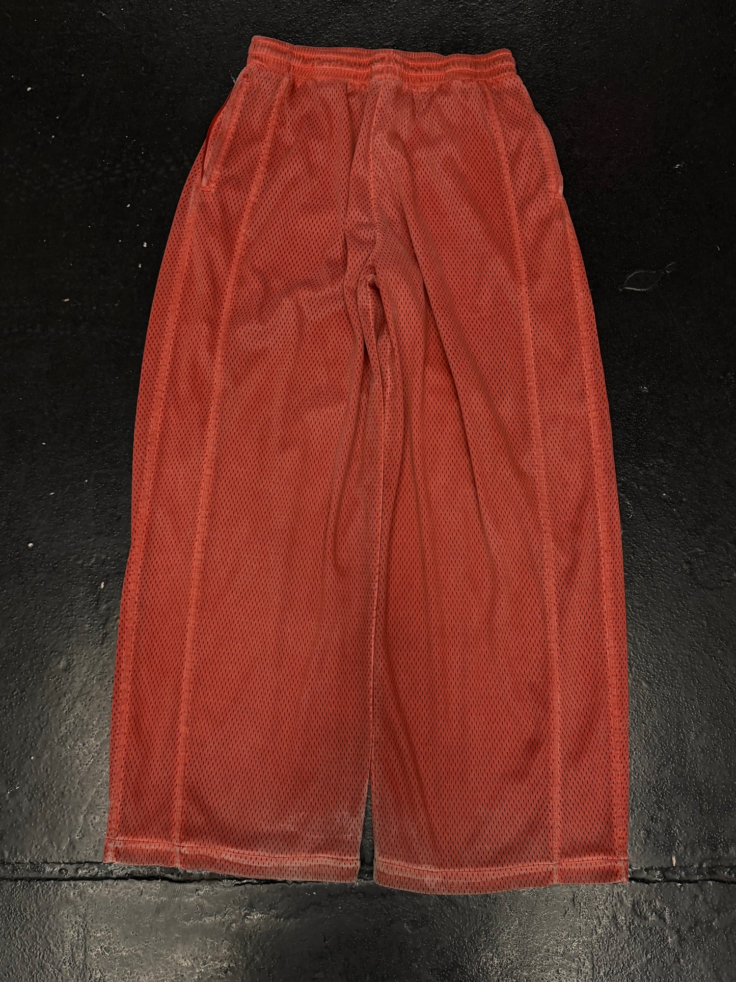 GV GALLERY RASPBERRY HILLS SIRACHA MWSH SWEATS (PRE-OWNED)