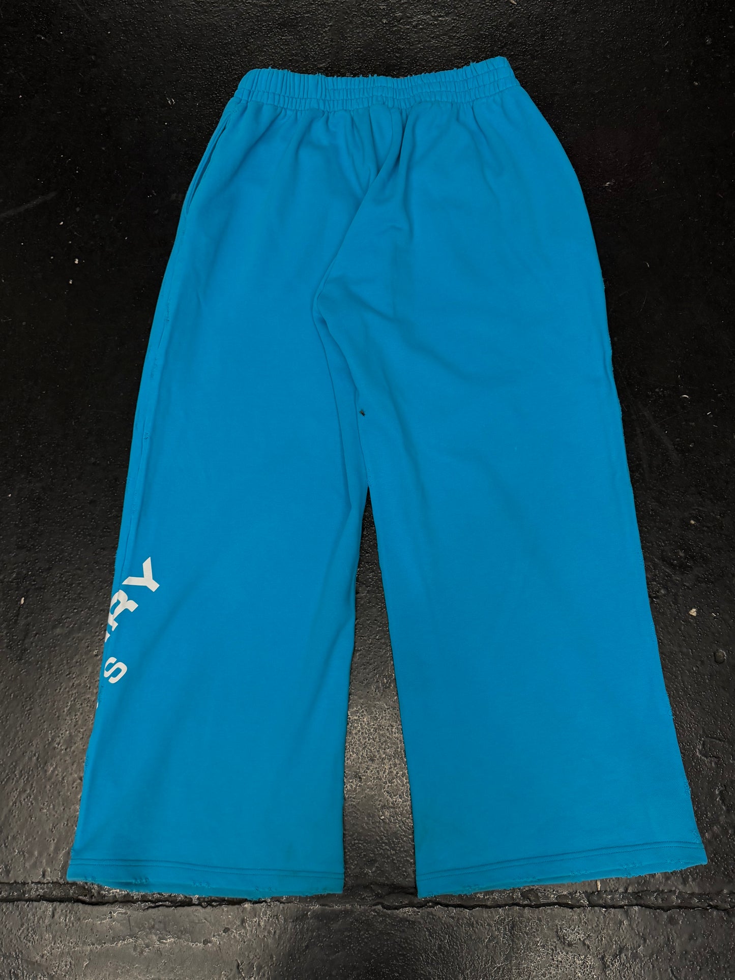 GV GALLERY RASPBERRY HILLS AGUA SWEATPANTS (PRE OWNED)