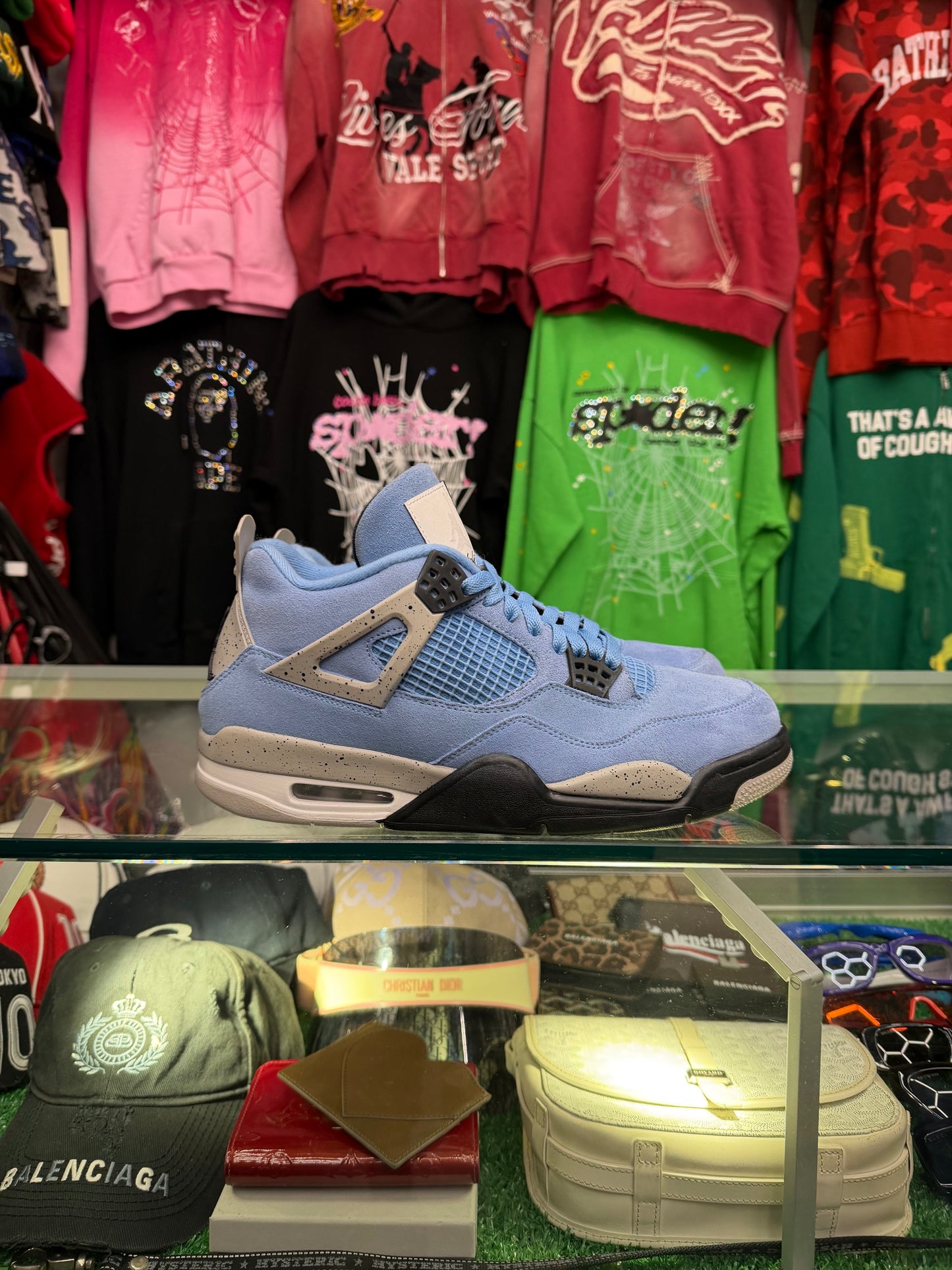 JORDAN 4 UNC (PRE-OWNED W/ BOX)