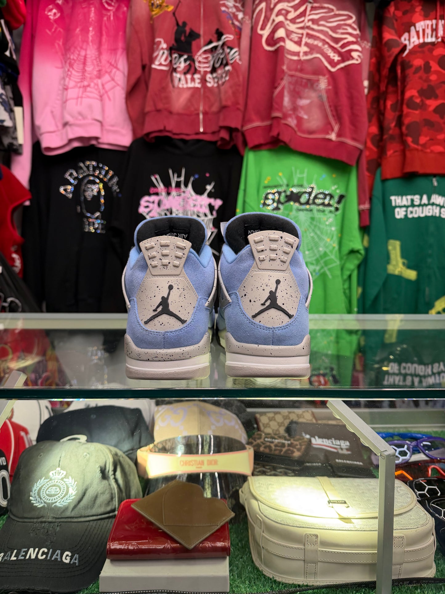 JORDAN 4 UNC (PRE-OWNED W/ BOX)