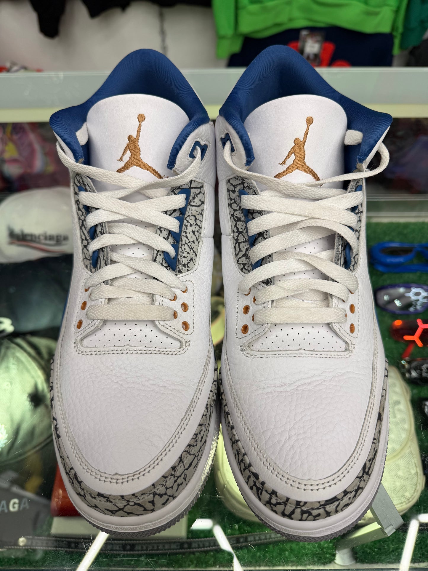 JORDAN 3 WIZARDS (PRE-OWNED W/ BOX)