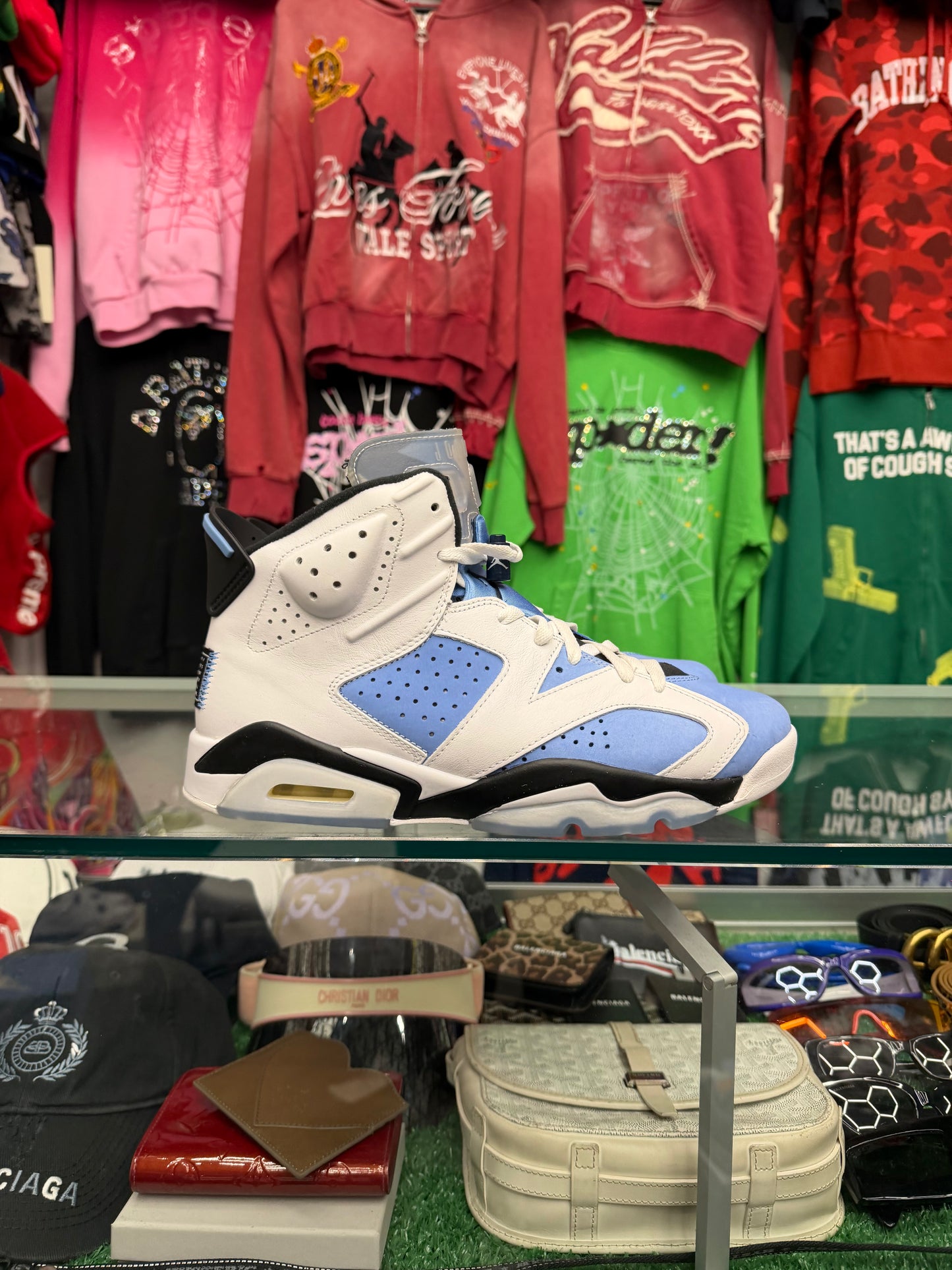 JORDAN 6 UNC (PRE-OWNED W/ BOX)