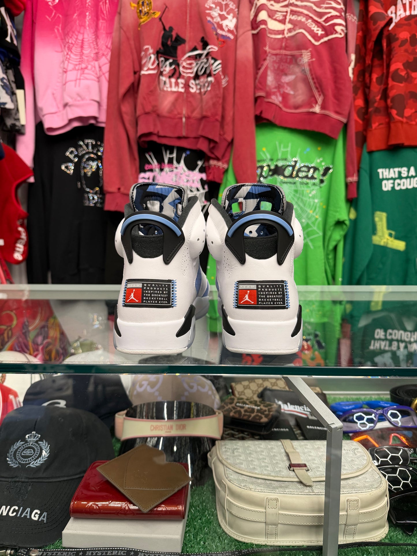 JORDAN 6 UNC (PRE-OWNED W/ BOX)