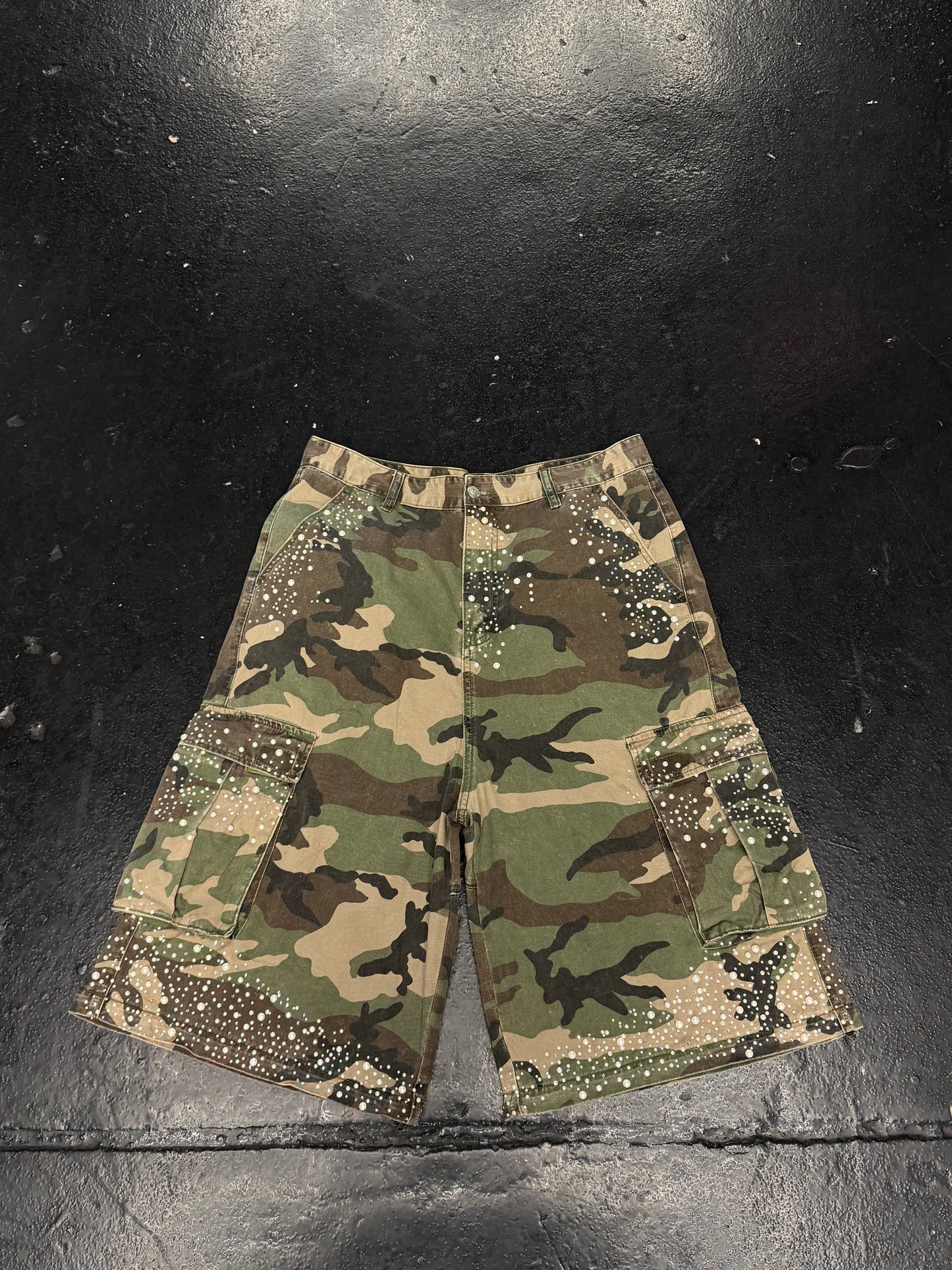 RHINESTONE CARGO CAMO SHORTS  (PRE-OWNED)
