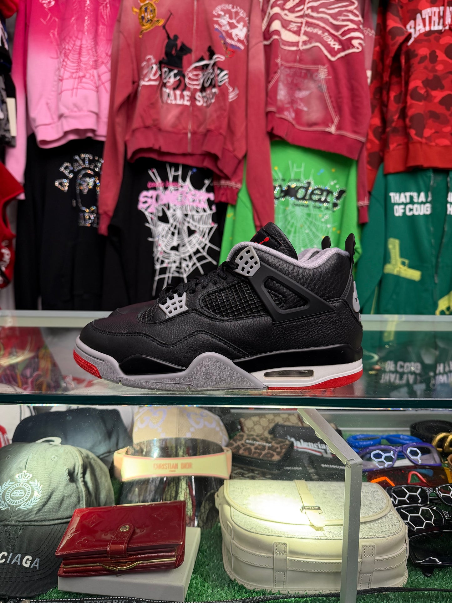 JORDAN 4 BRED (PRE-OWNED W/ BOX)