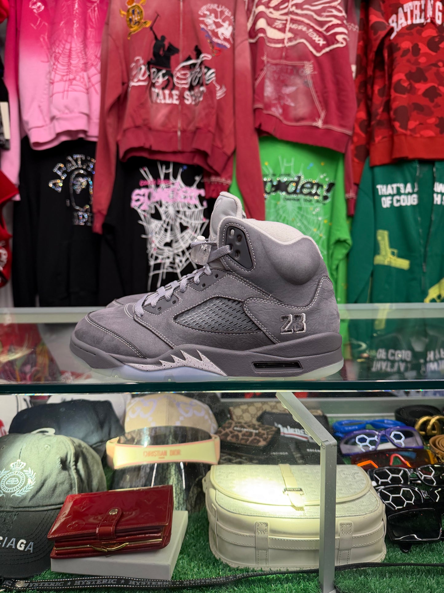 JORDAN 5 WOLF GREY (PRE-OWNED W/ BOX)