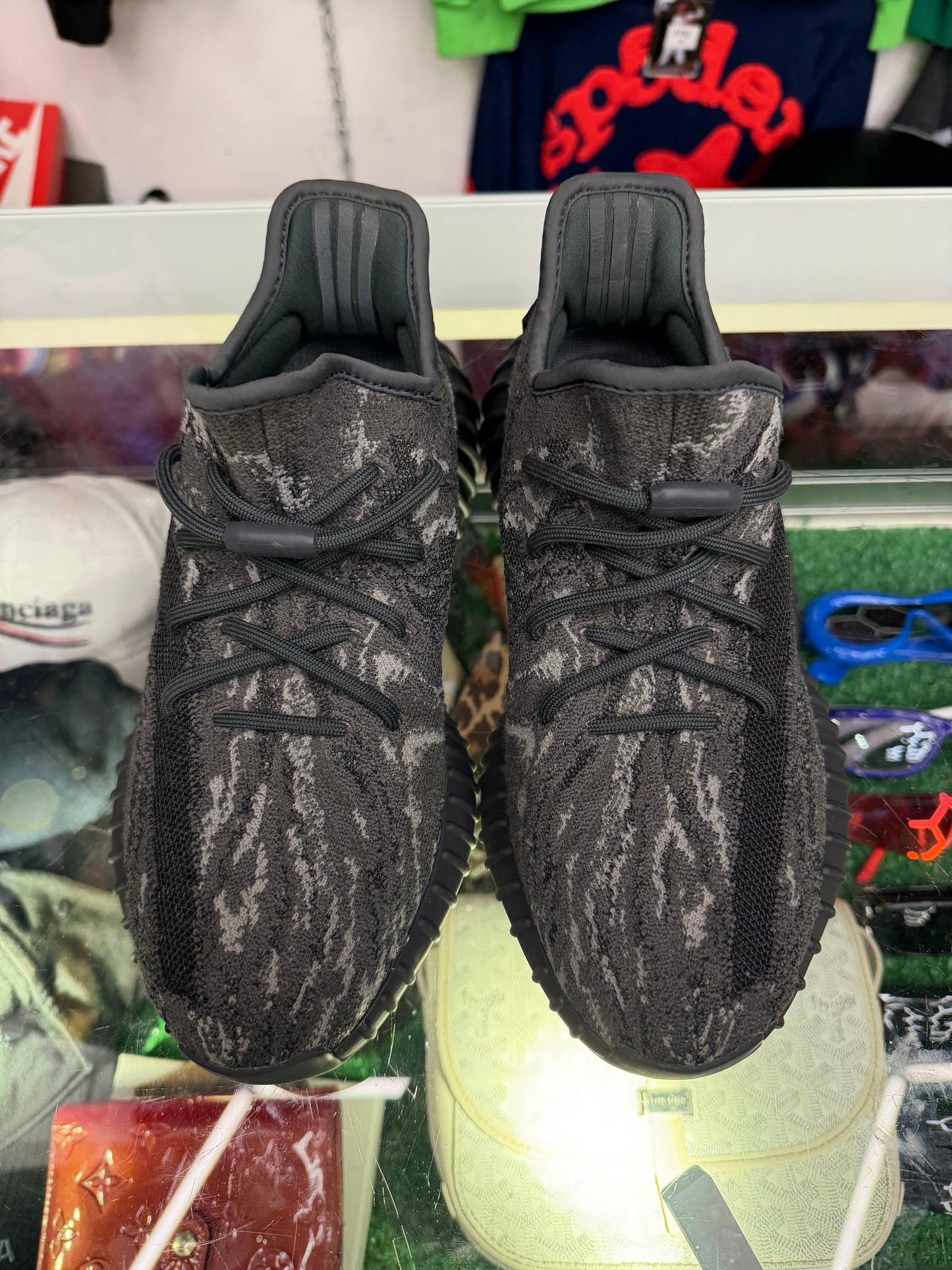 YEEZY 350 V2 MX DARK SALT (PRE-OWNED W/ BOX)