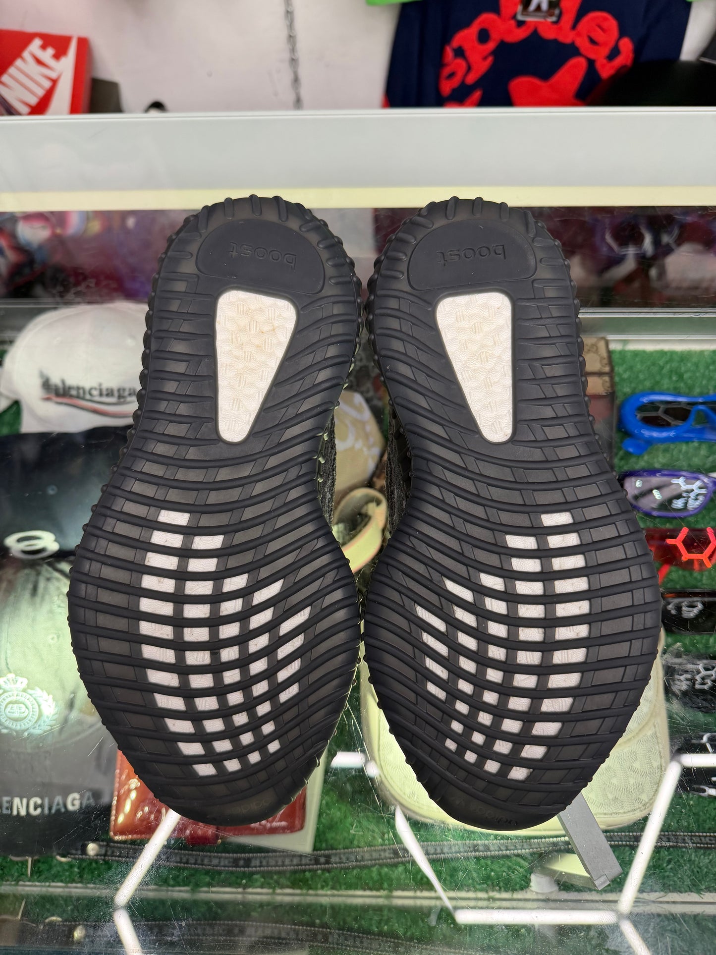 YEEZY 350 V2 MX DARK SALT (PRE-OWNED W/ BOX)