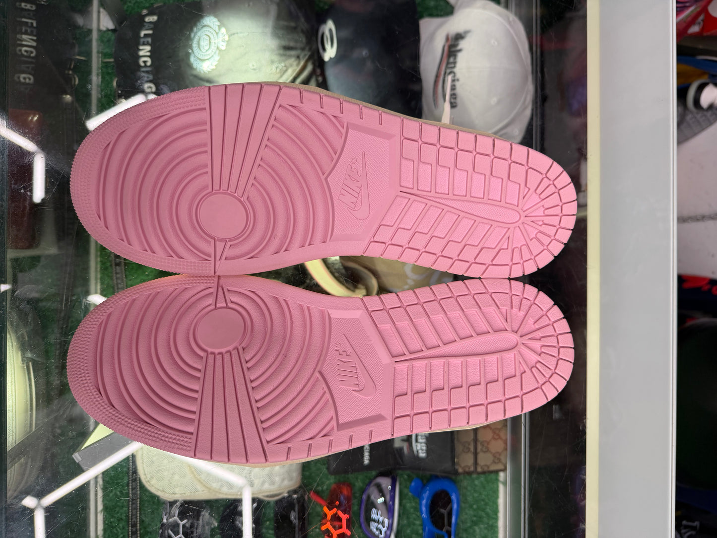 JORDAN 1 LOW TRAVIS SCOTT SAIL TROPICAL PINK (PRE-OWNED W/ BOX)