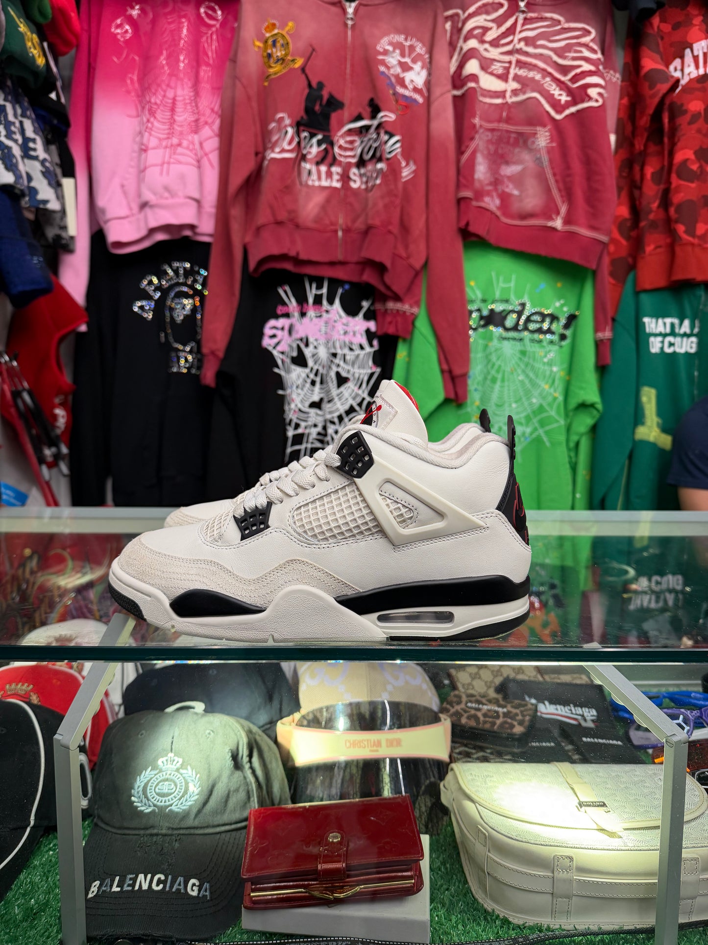 JORDAN 4 FLIGHT CLUB (PRE-OWNED W/ BOX)