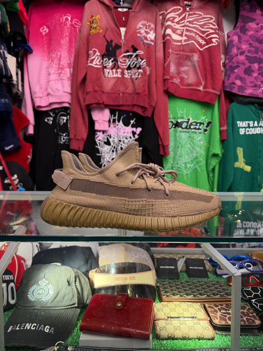 YEEZY 350 V2 EARTH (PRE-OWNED NO BOX)