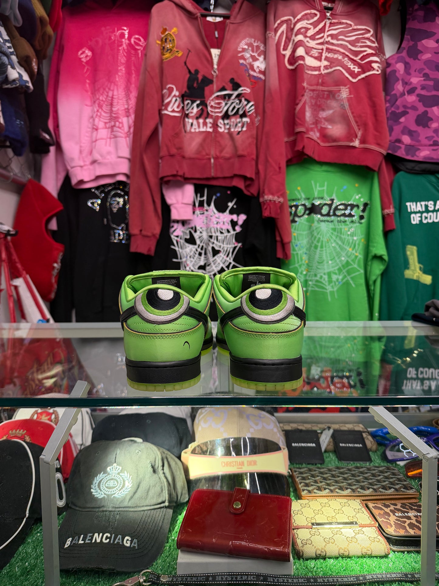 DUNK LOW SB GREEN POWER PUFF GIRLS (PRE-OWNED NO BOX)
