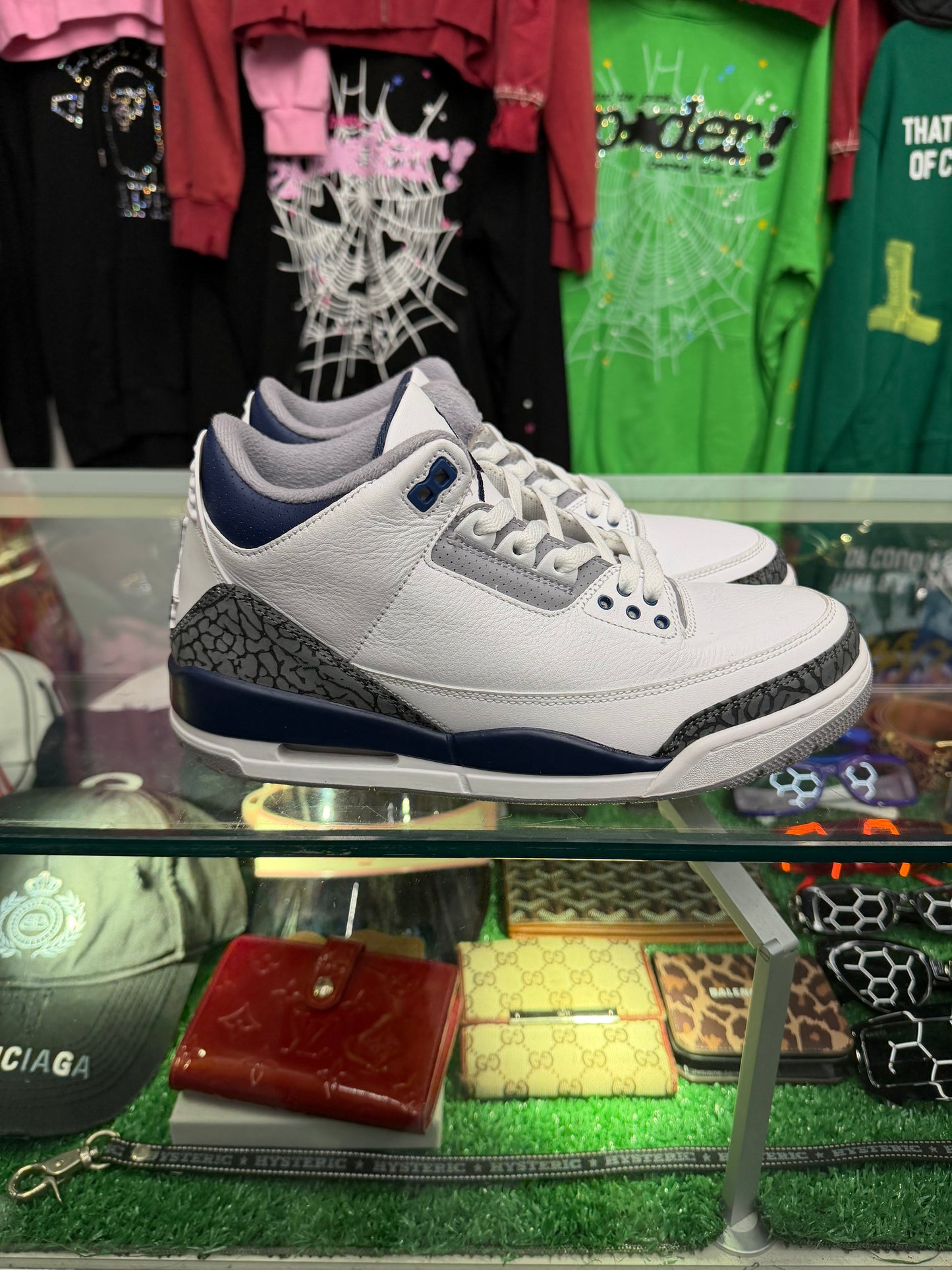 JORDAN 3 MIDNIGHT NAVY (PRE-OWNED W/ BOX)