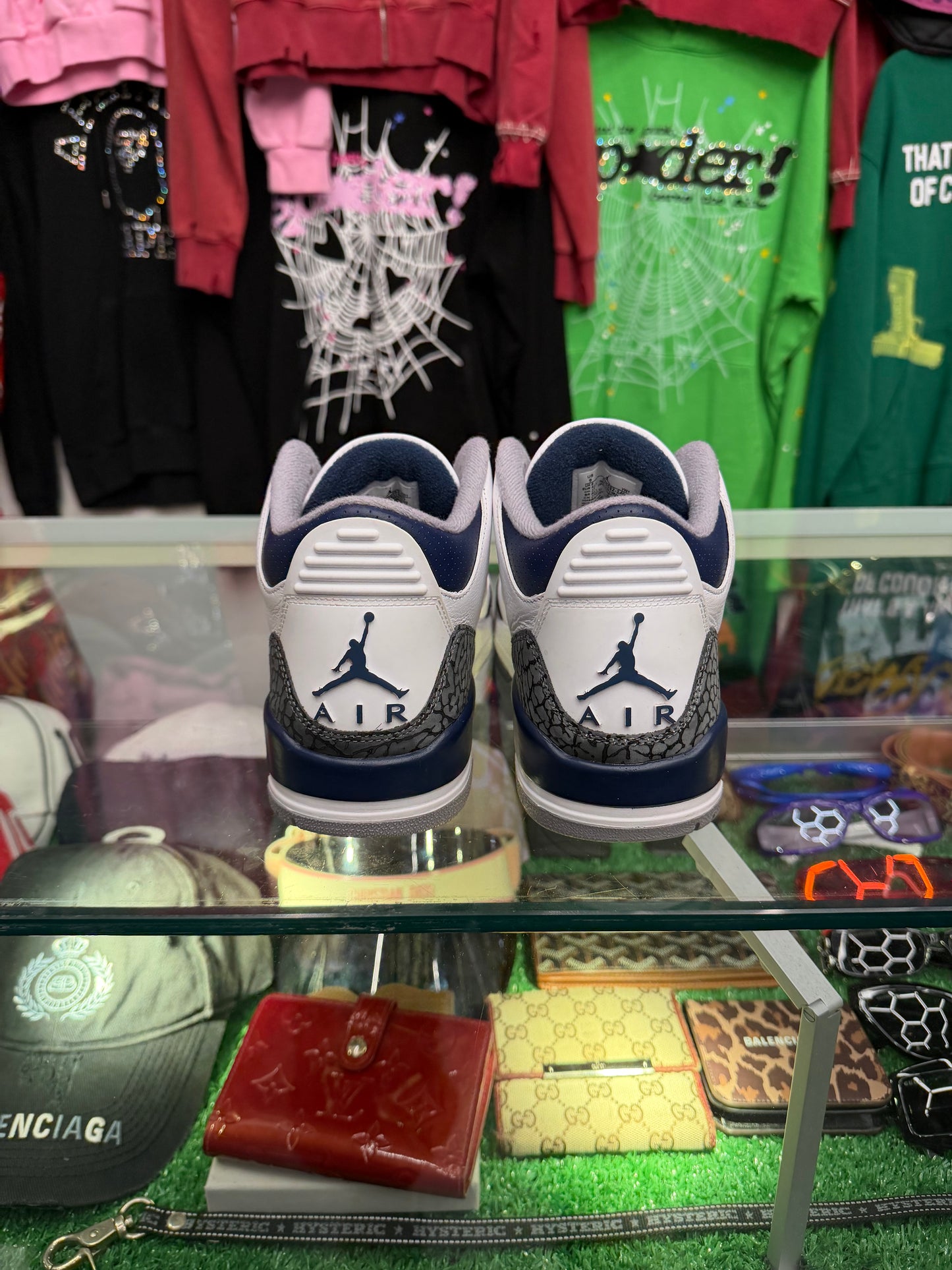 JORDAN 3 MIDNIGHT NAVY (PRE-OWNED W/ BOX)