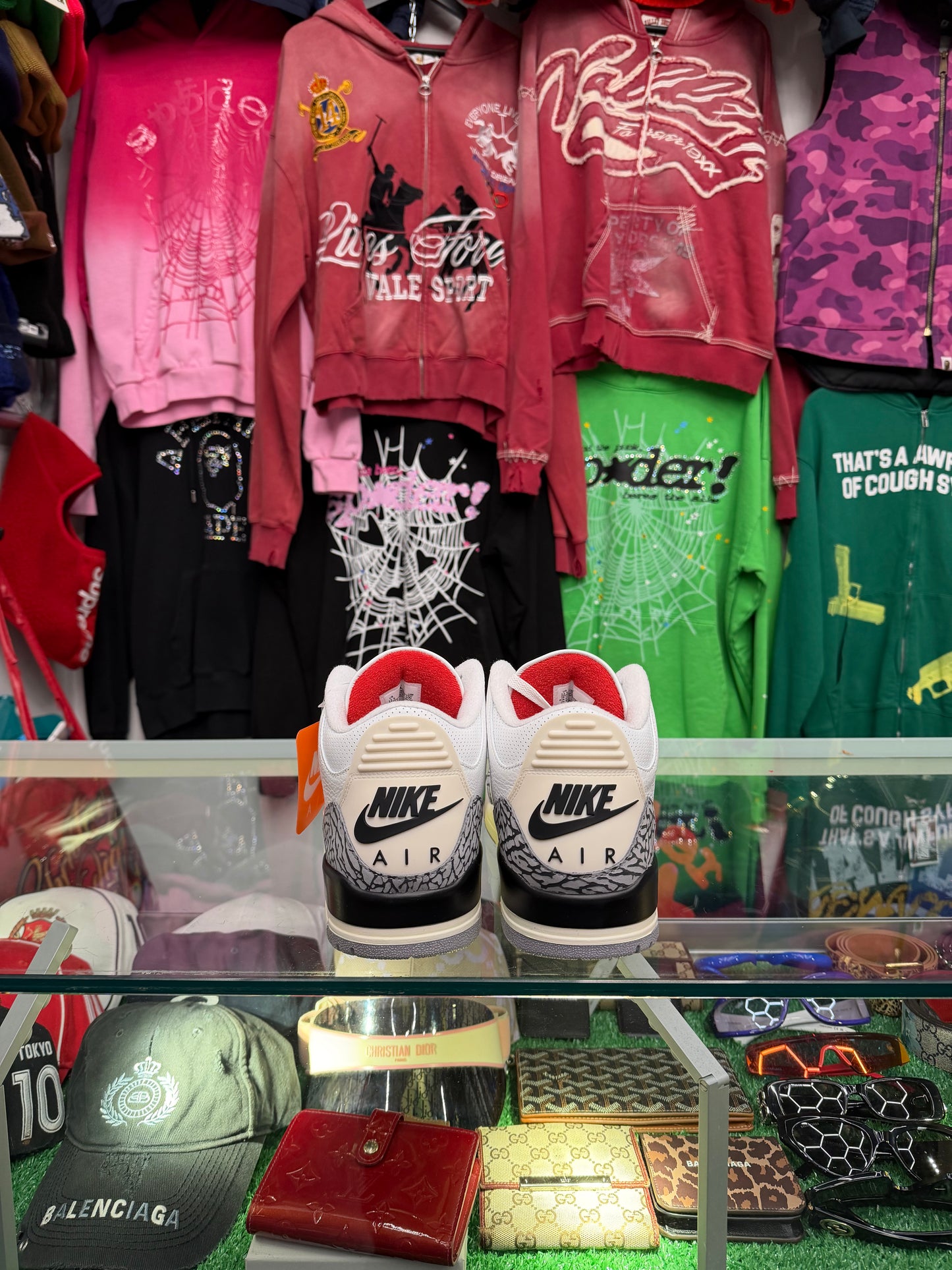 JORDAN 3 REIMAGINED (PRE-OWNED W/ BOX)