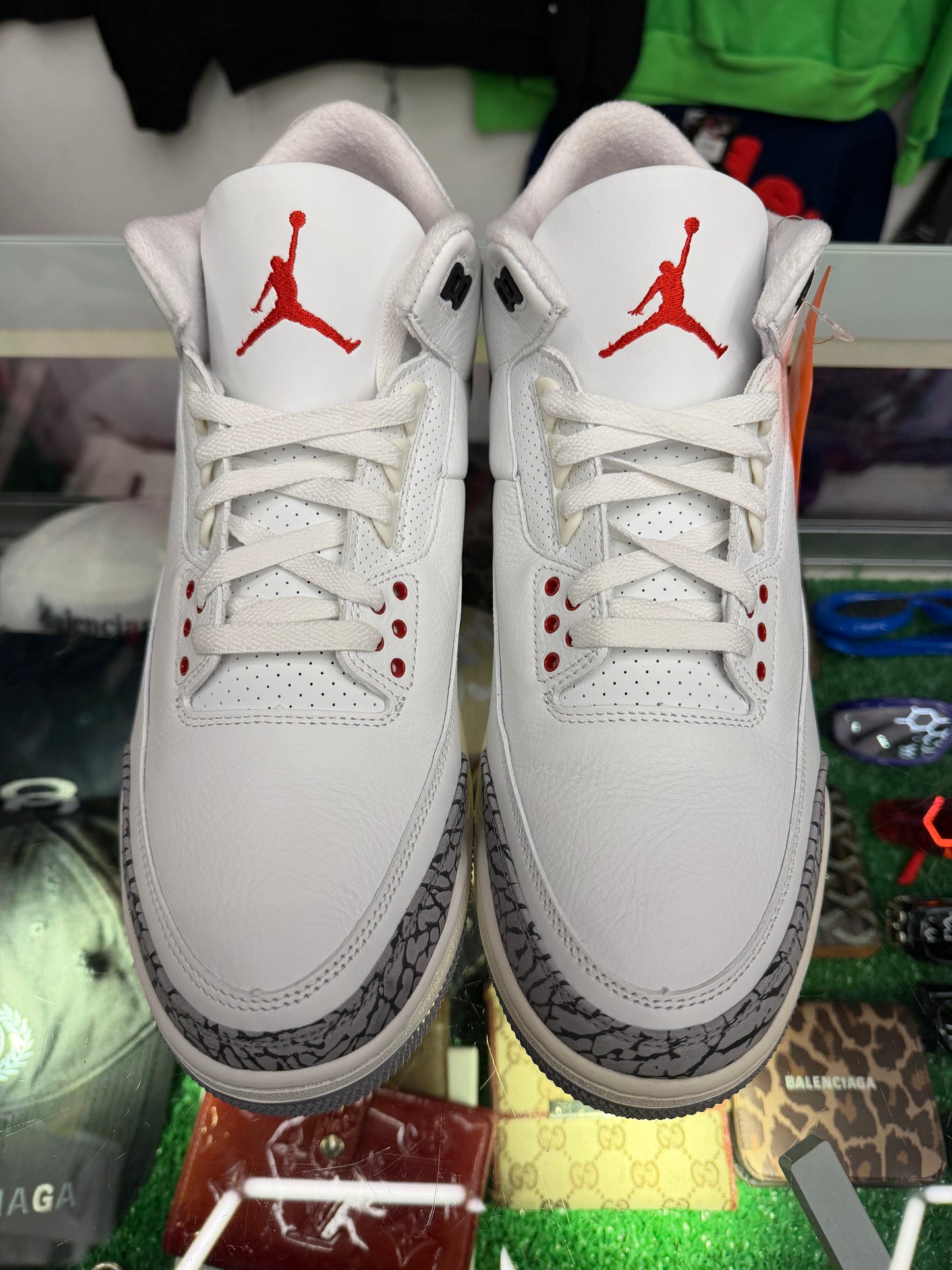 JORDAN 3 REIMAGINED (PRE-OWNED W/ BOX)