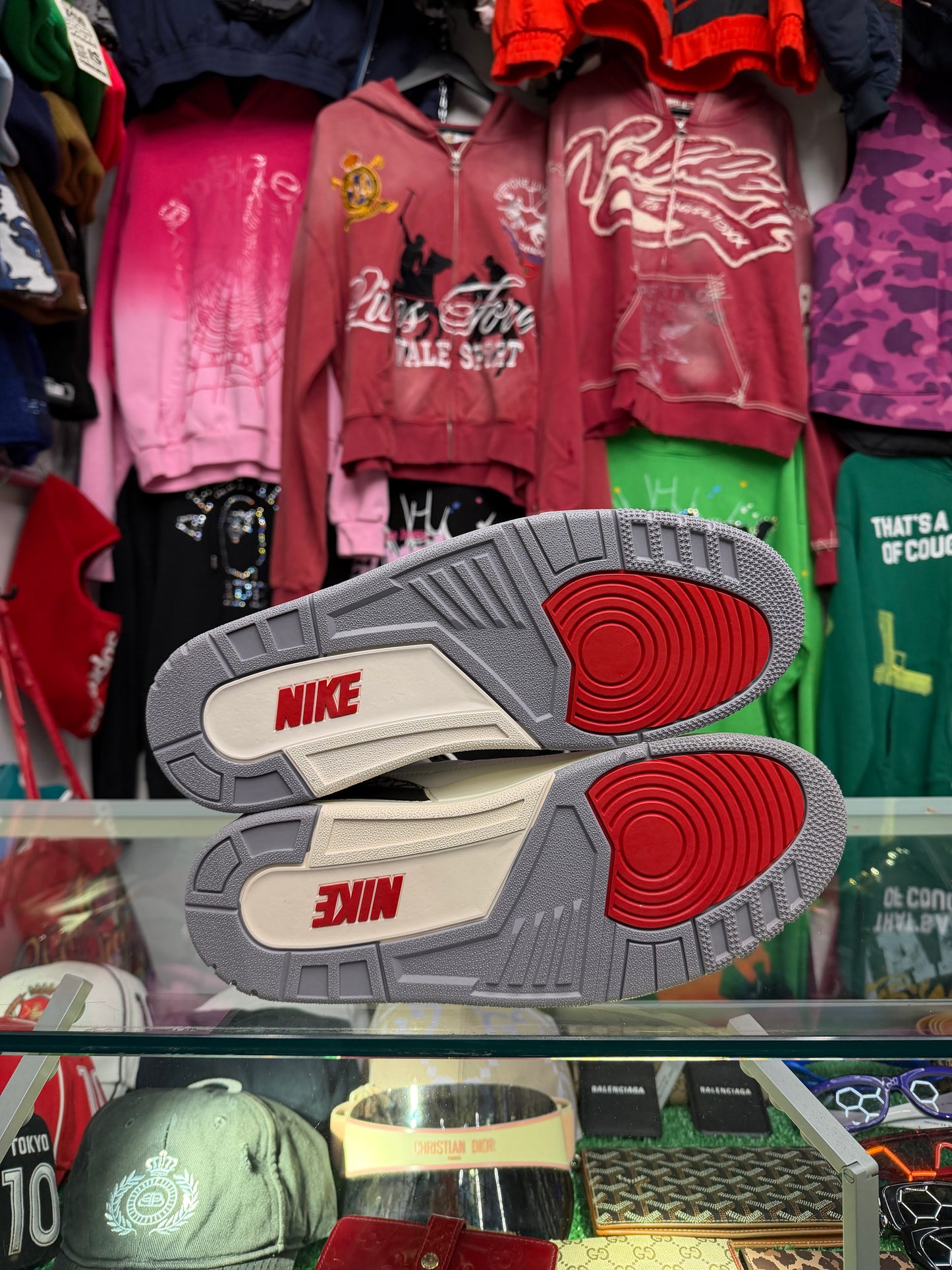 JORDAN 3 REIMAGINED (PRE-OWNED W/ BOX)