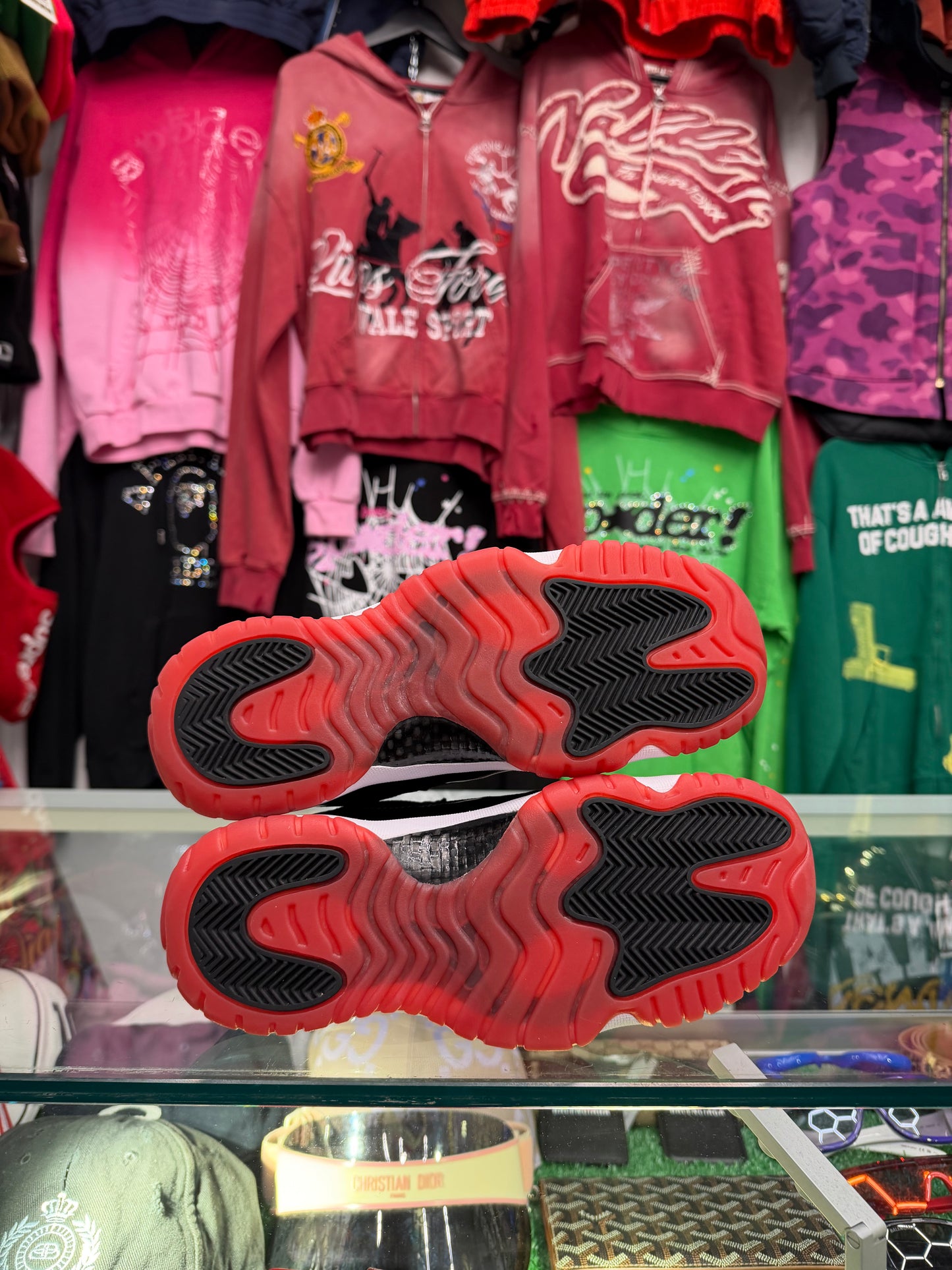 JORDAN 11 LOW BRED (PRE-OWNED W/ BOX)
